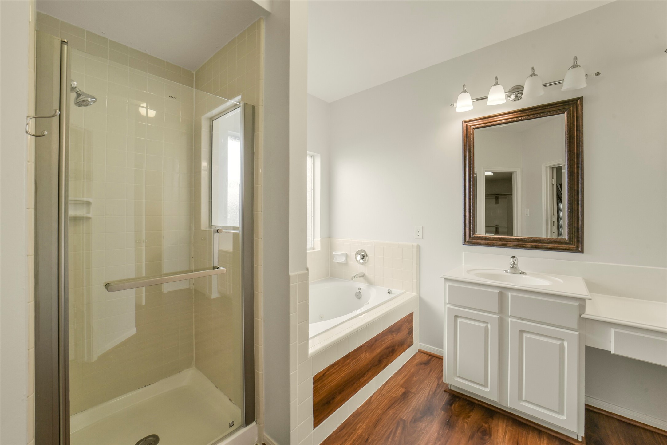 2414 Falcon Knoll Ln Property Photo 27