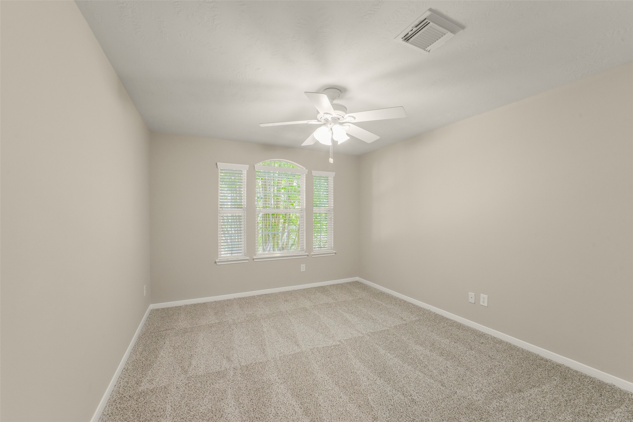 2414 Falcon Knoll Ln Property Photo 41