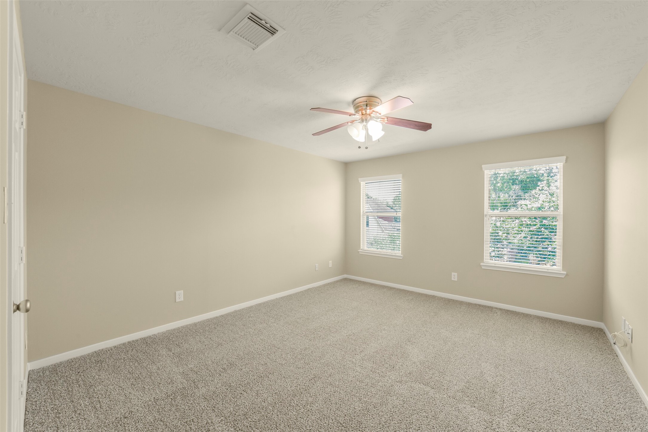 2414 Falcon Knoll Ln Property Photo 43