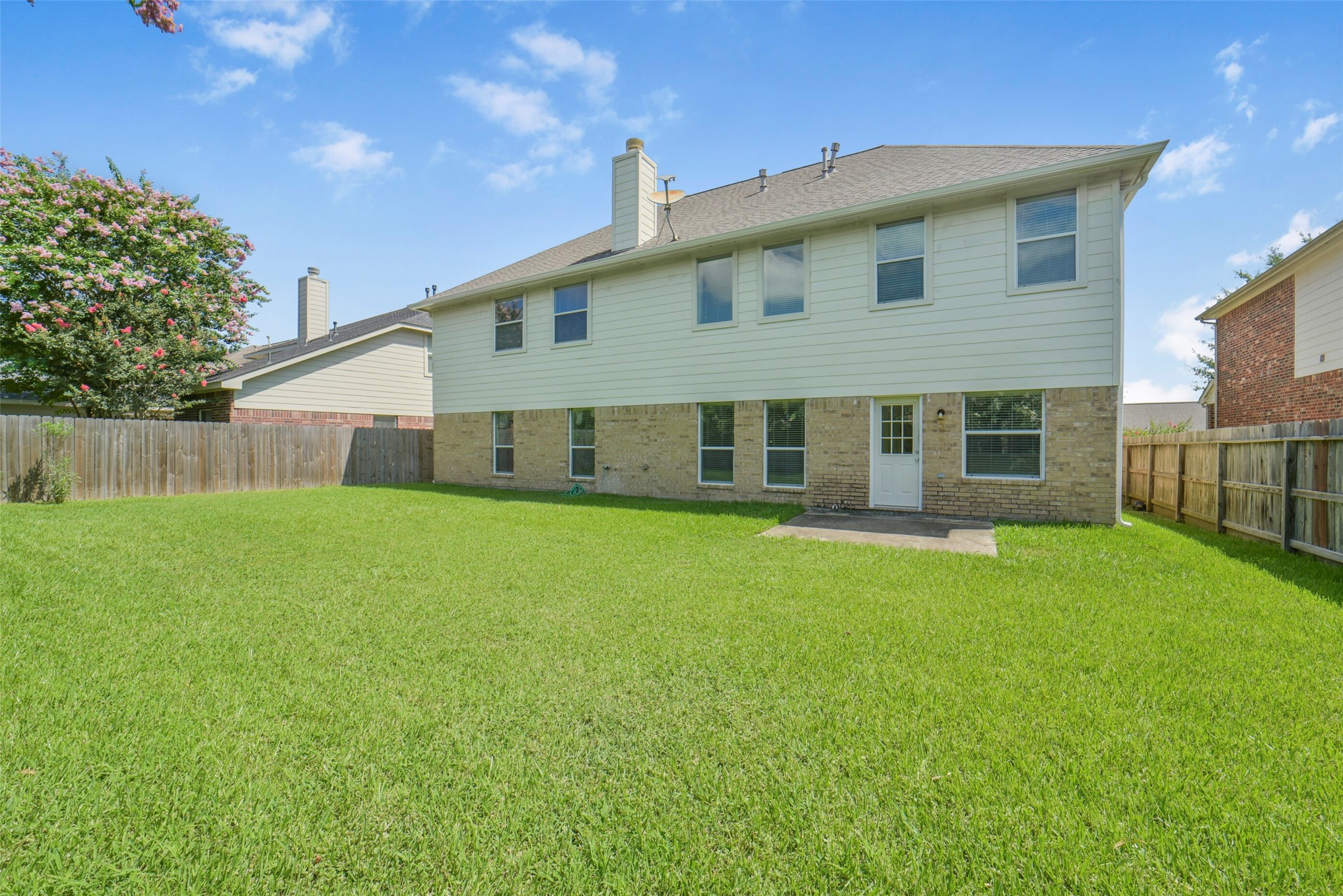 2414 Falcon Knoll Ln Property Photo 45