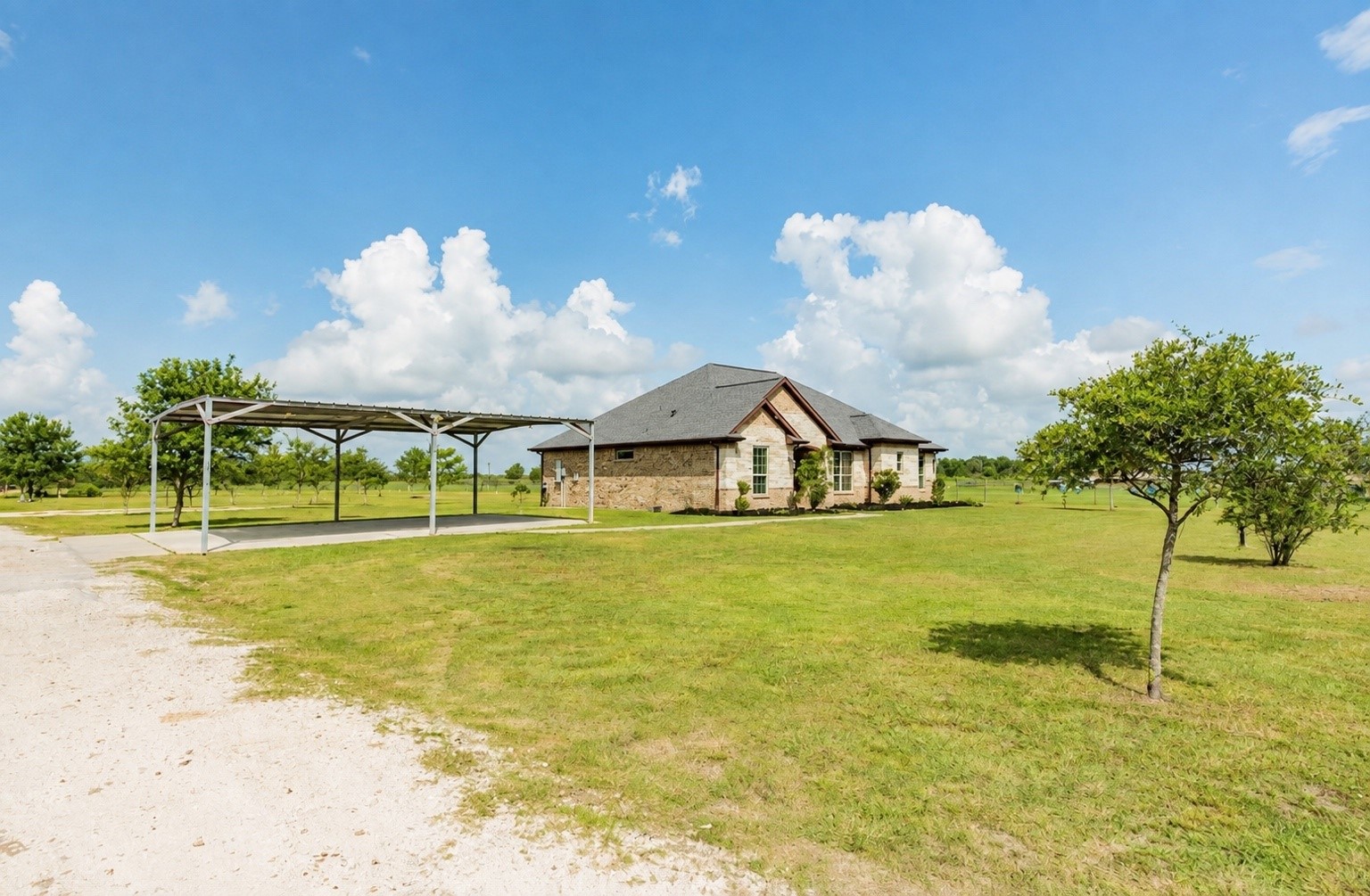 2180 County Road 212 Property Photo 5