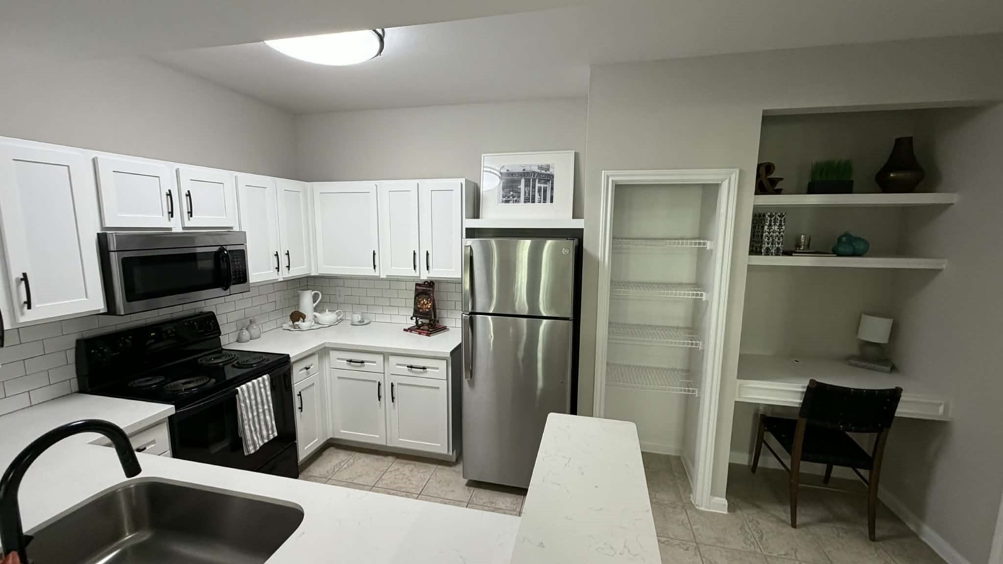 15000 W Airport Boulevard Property Photo 10