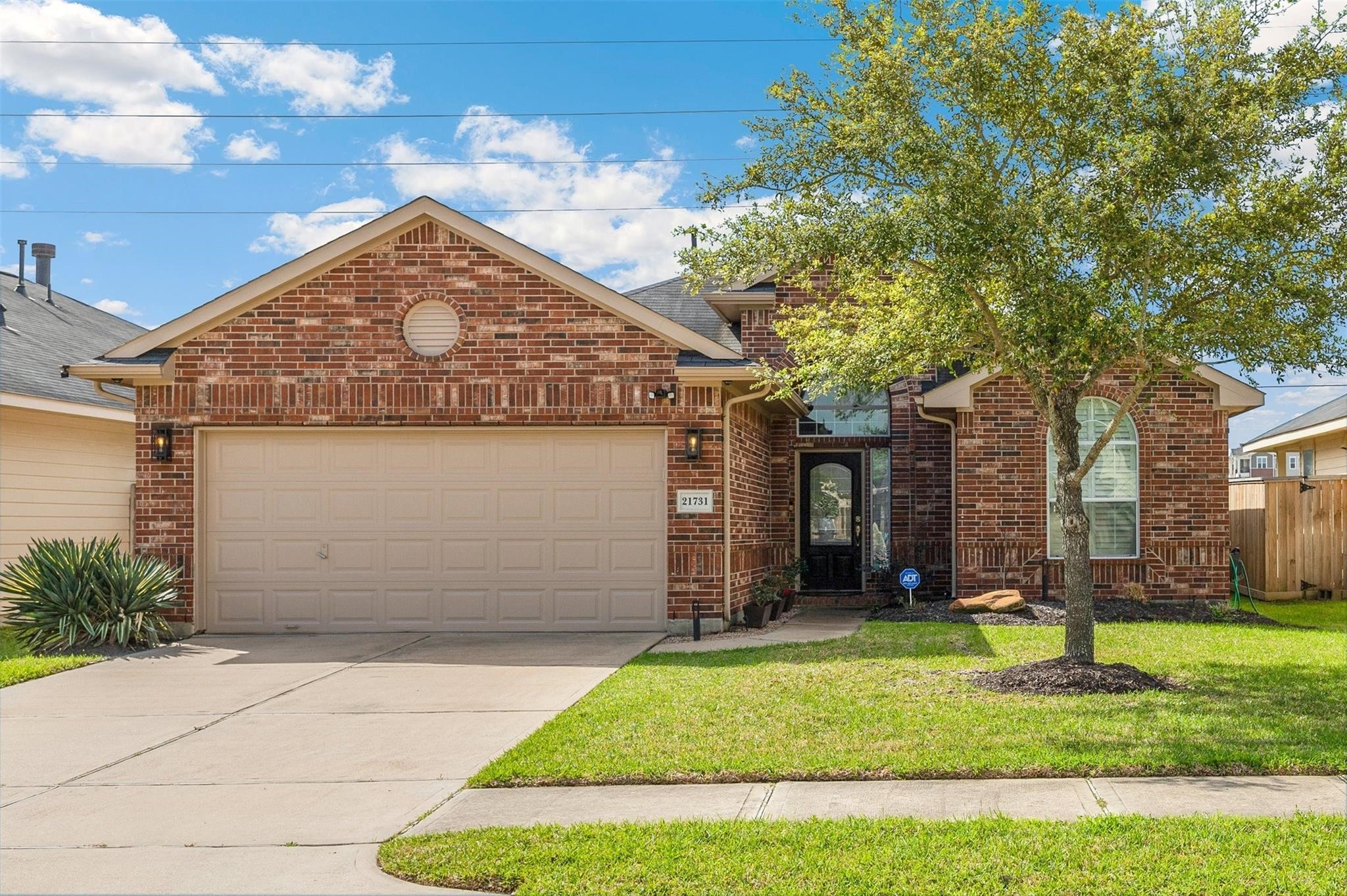 21731 Sierra Long Drive Property Photo 1
