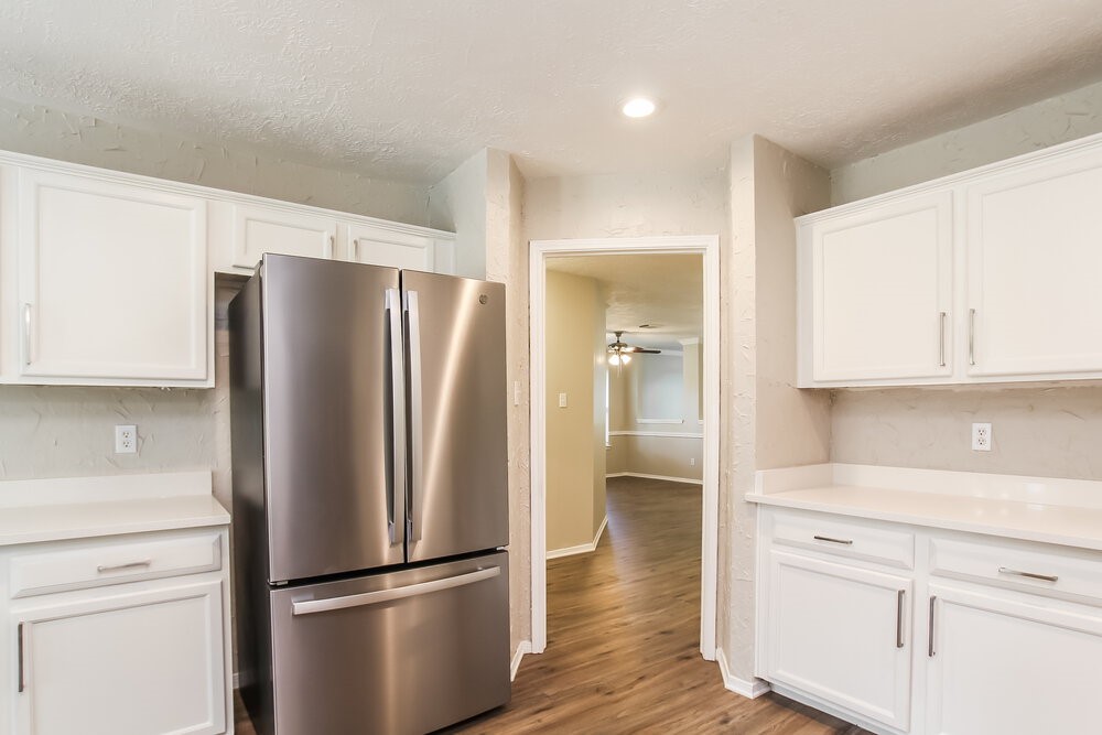 302 Dunford Court Property Photo 6