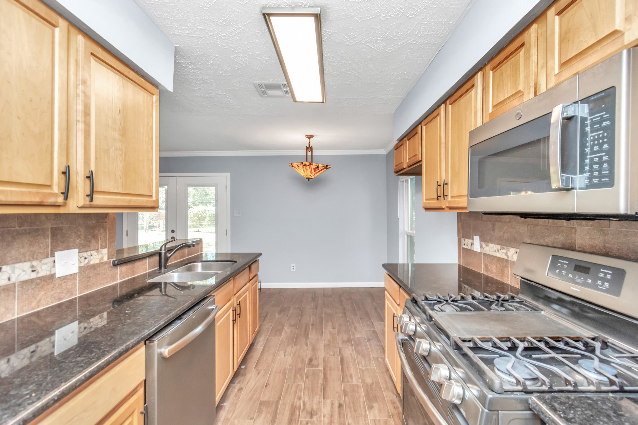 13627 Greenridge Drive Property Photo 16