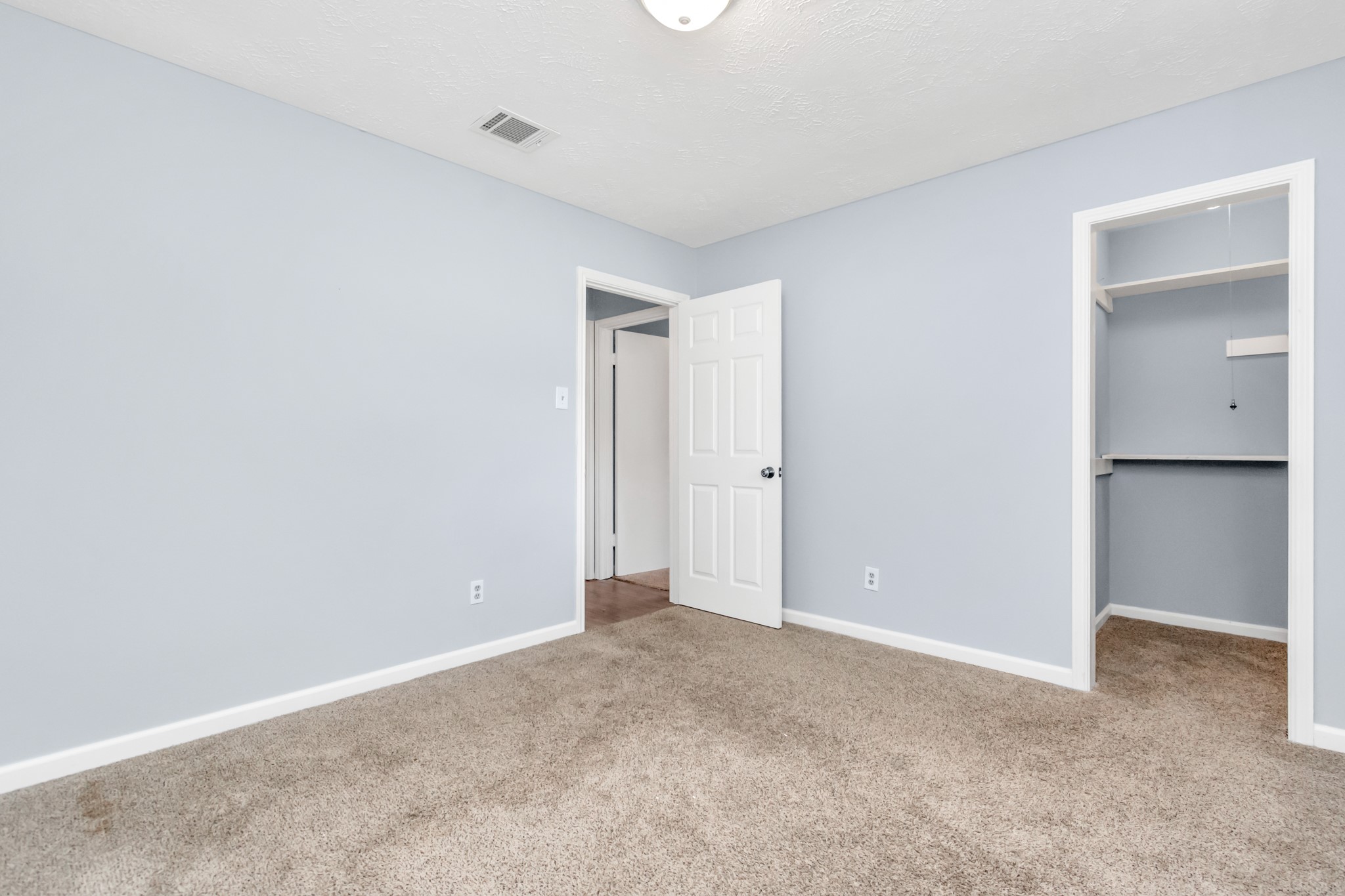 13627 Greenridge Drive Property Photo 22