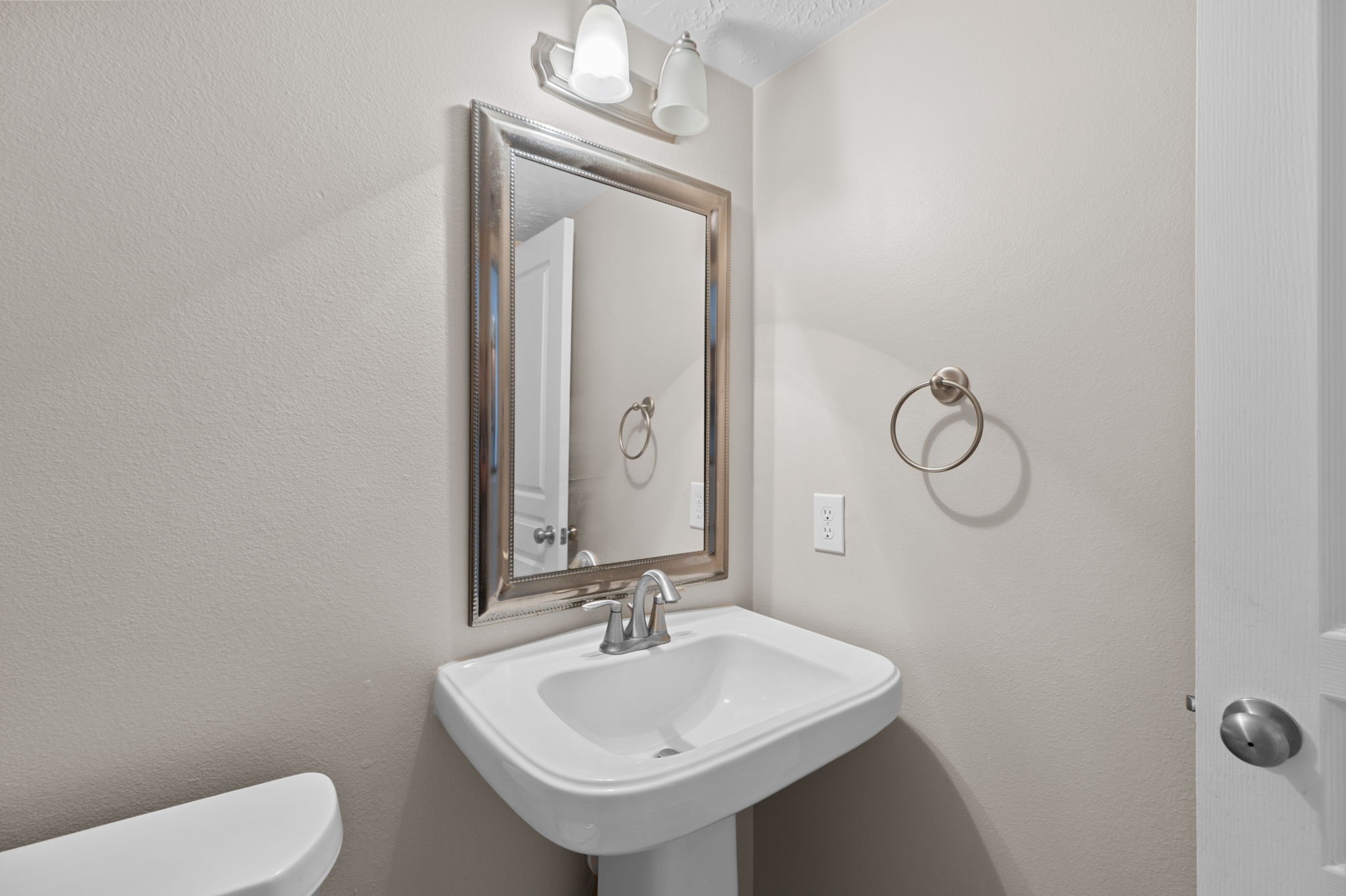 3414 Skyline Village Drive Property Photo 21