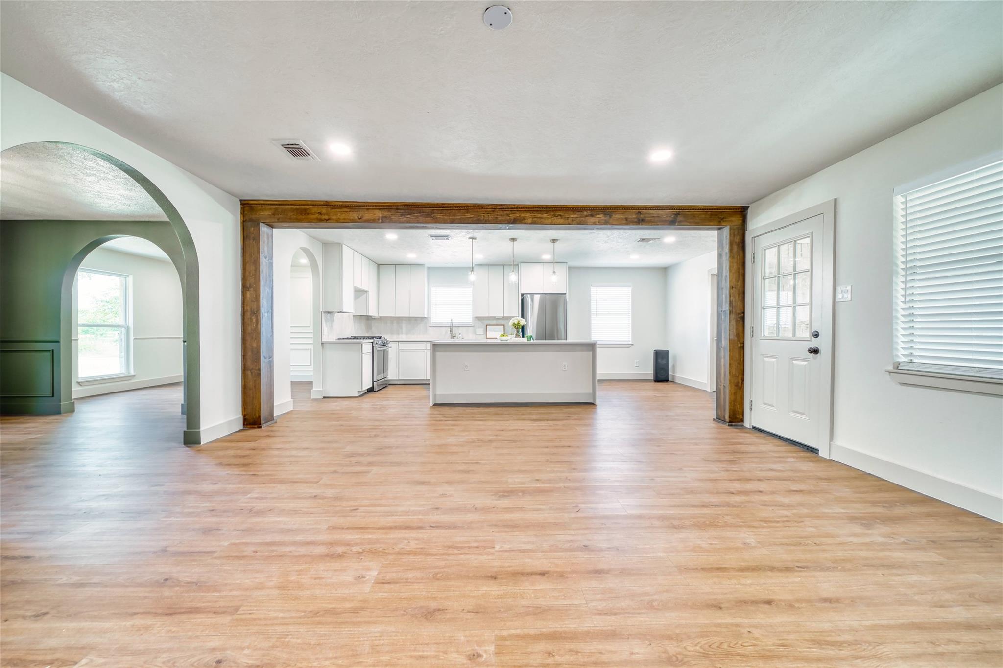 6618 Heron Lane Property Photo 14