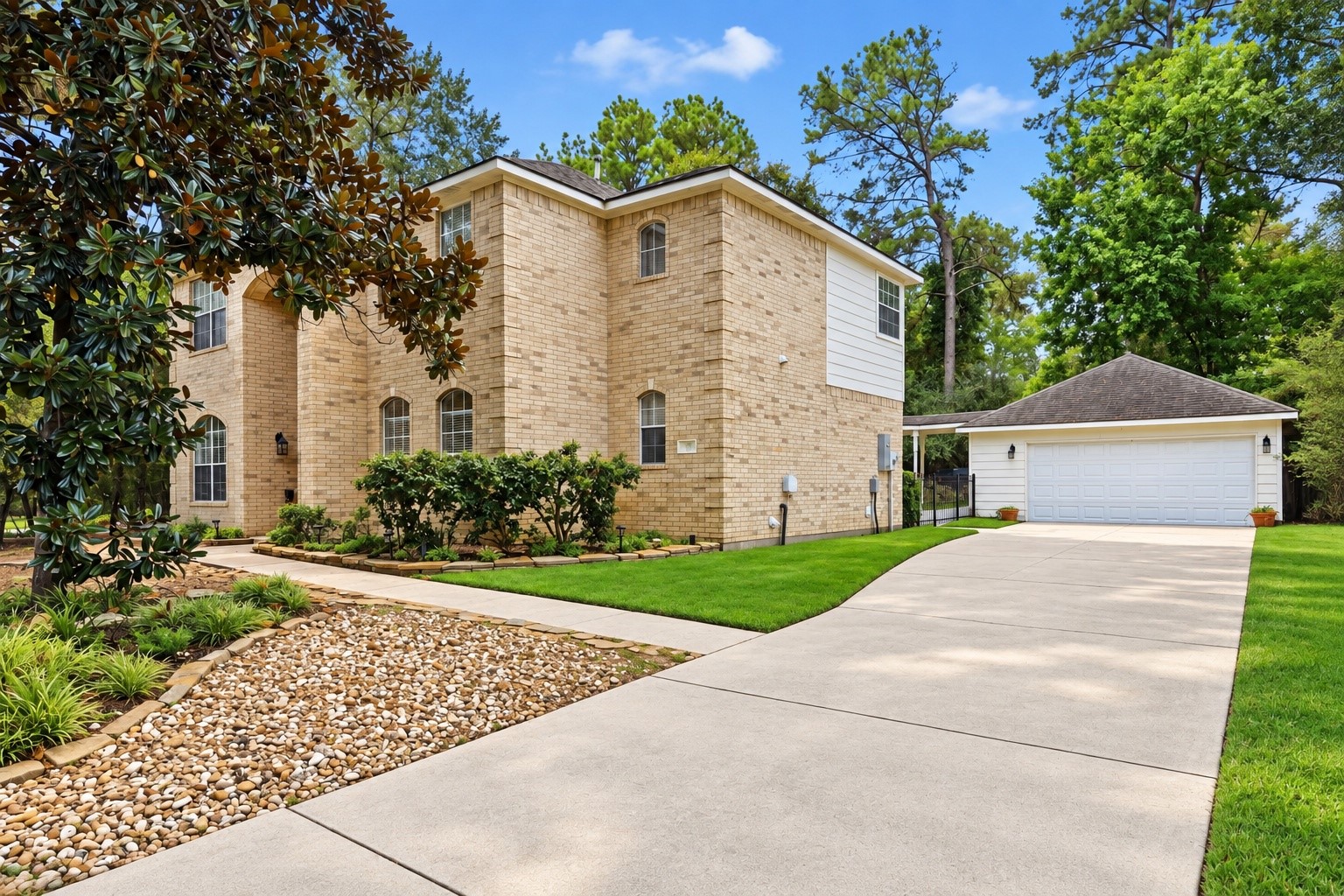 7 Mayborough Court Property Photo 2