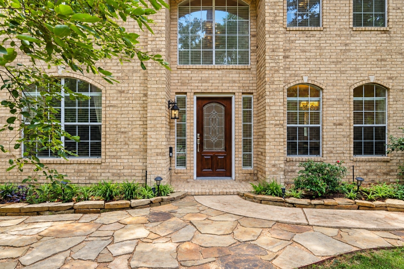 7 Mayborough Court Property Photo 3
