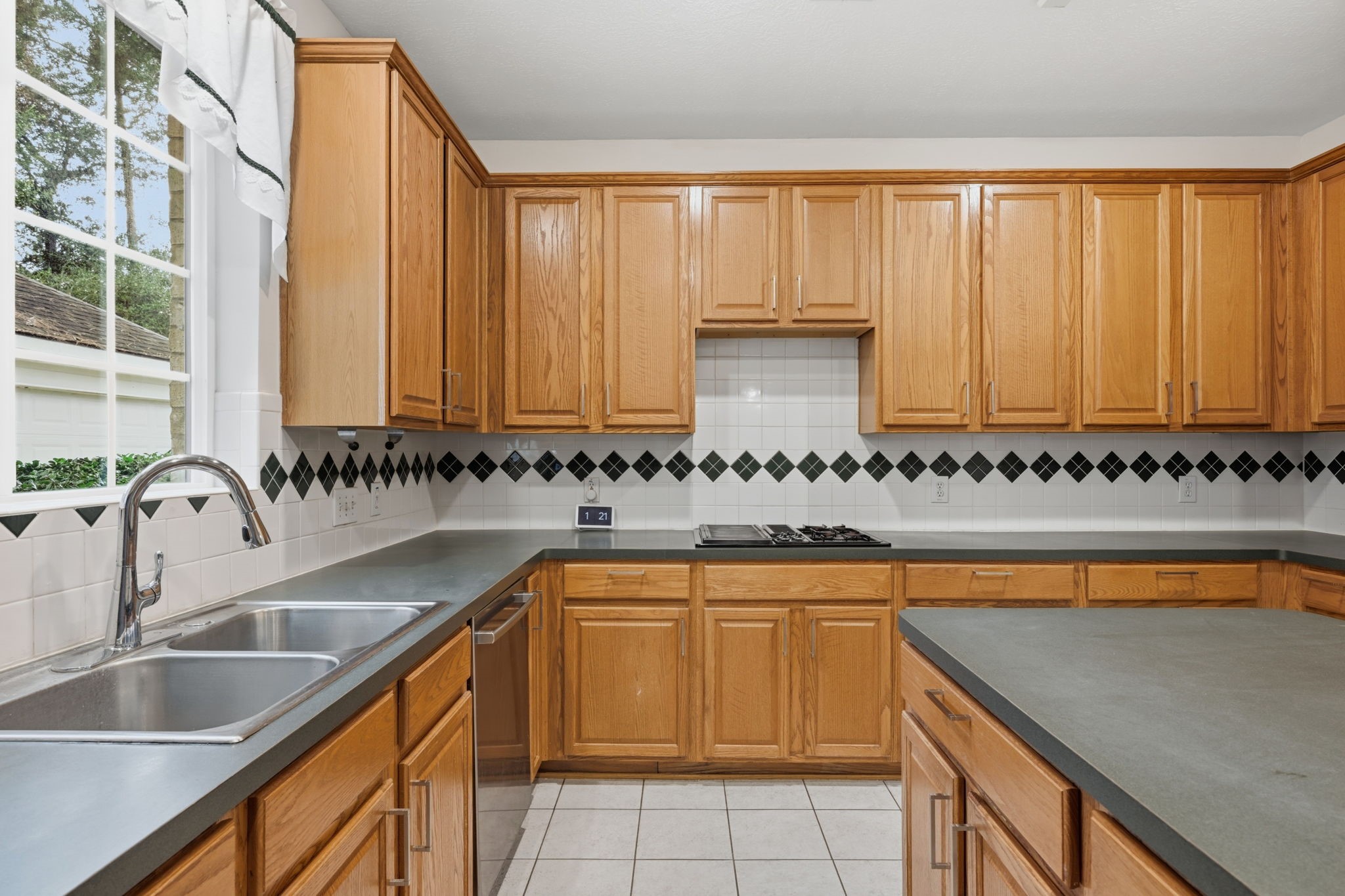 7 Mayborough Court Property Photo 16