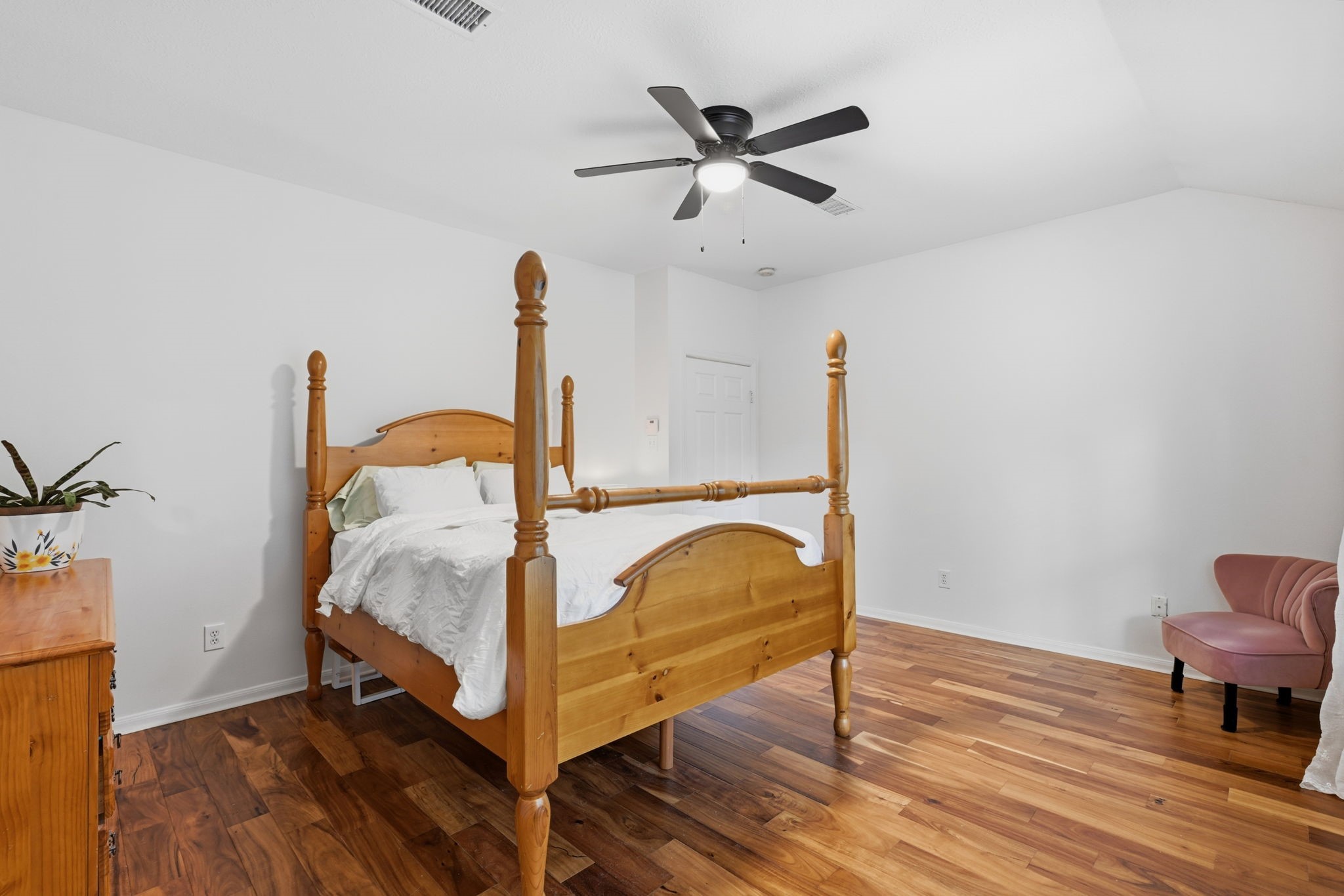 7 Mayborough Court Property Photo 21