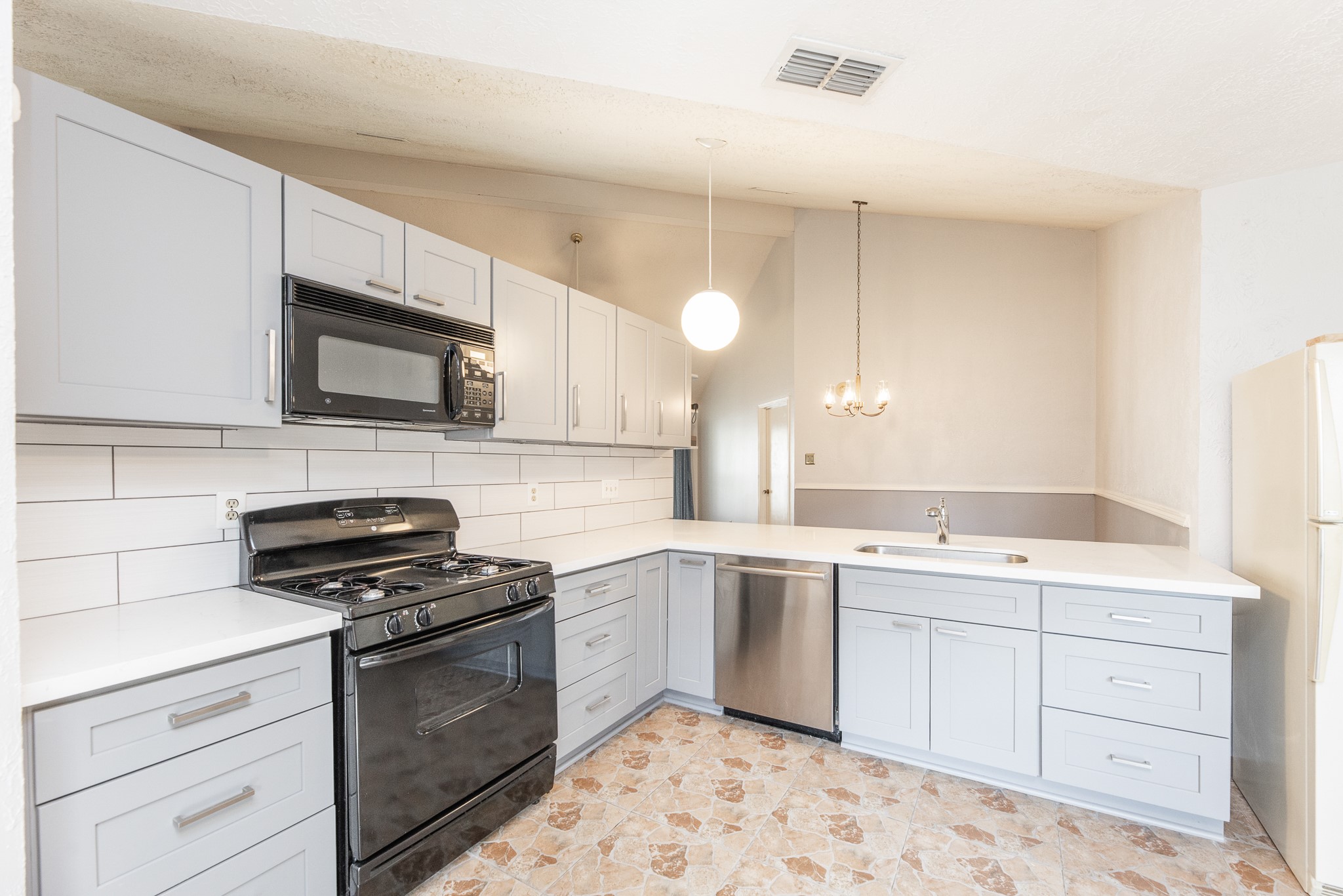 6818 Brockington Drive Property Photo 16