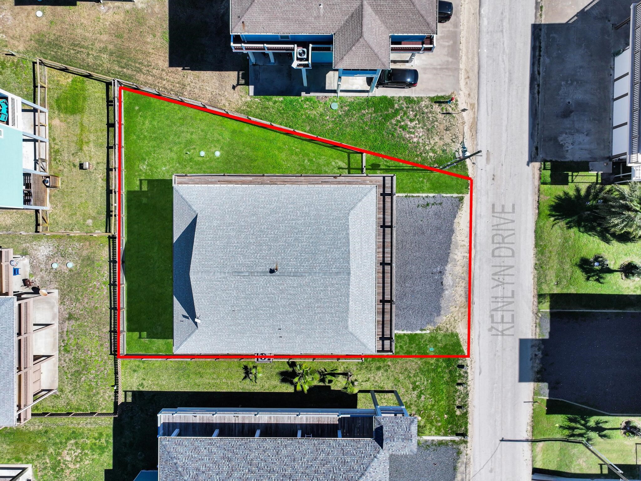 928 Kenlyn Drive Property Photo 3