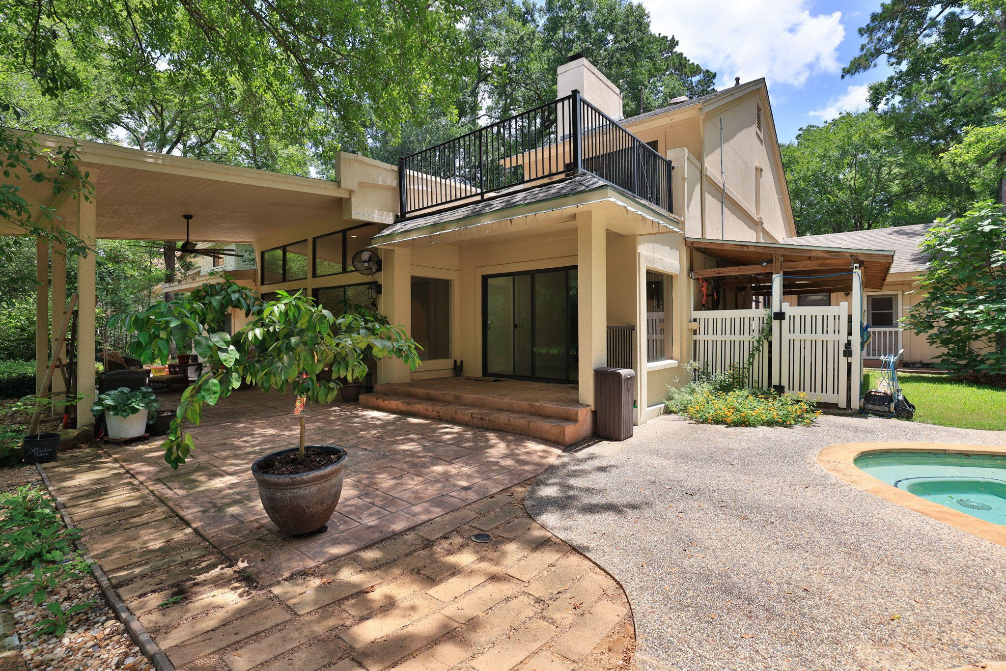 44 Indian Clover Drive Property Photo 3
