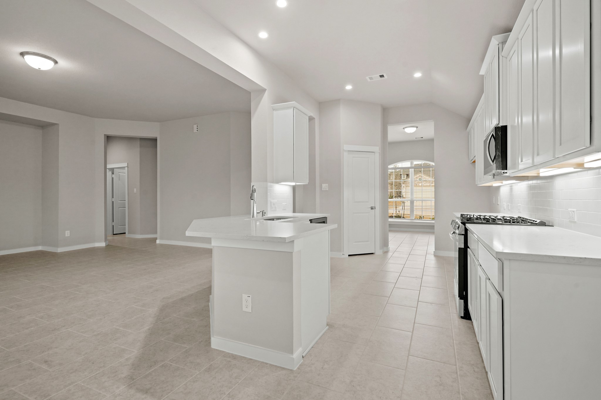 207 Little Dog Drive Property Photo 4