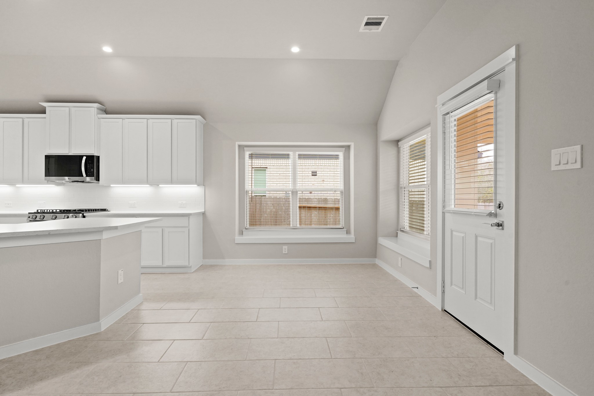 207 Little Dog Drive Property Photo 7