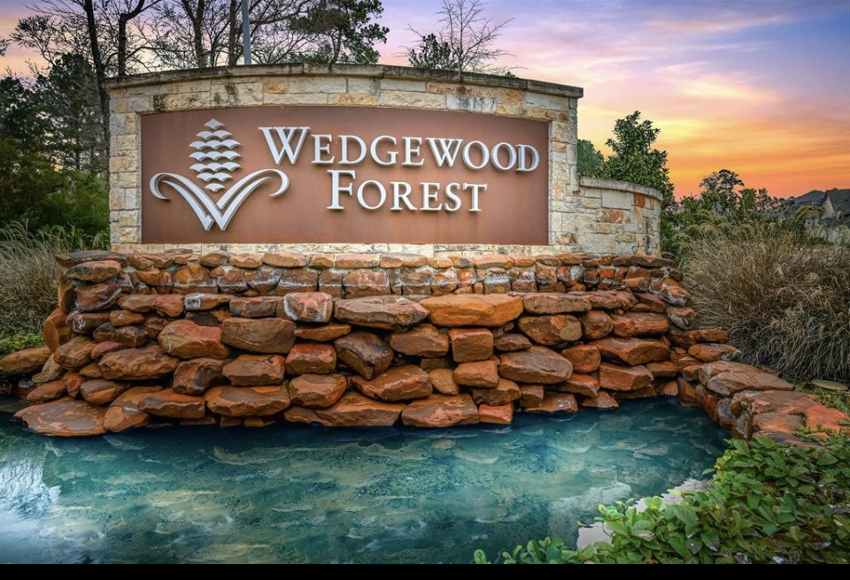 748 Wedgewood Park Property Photo 33