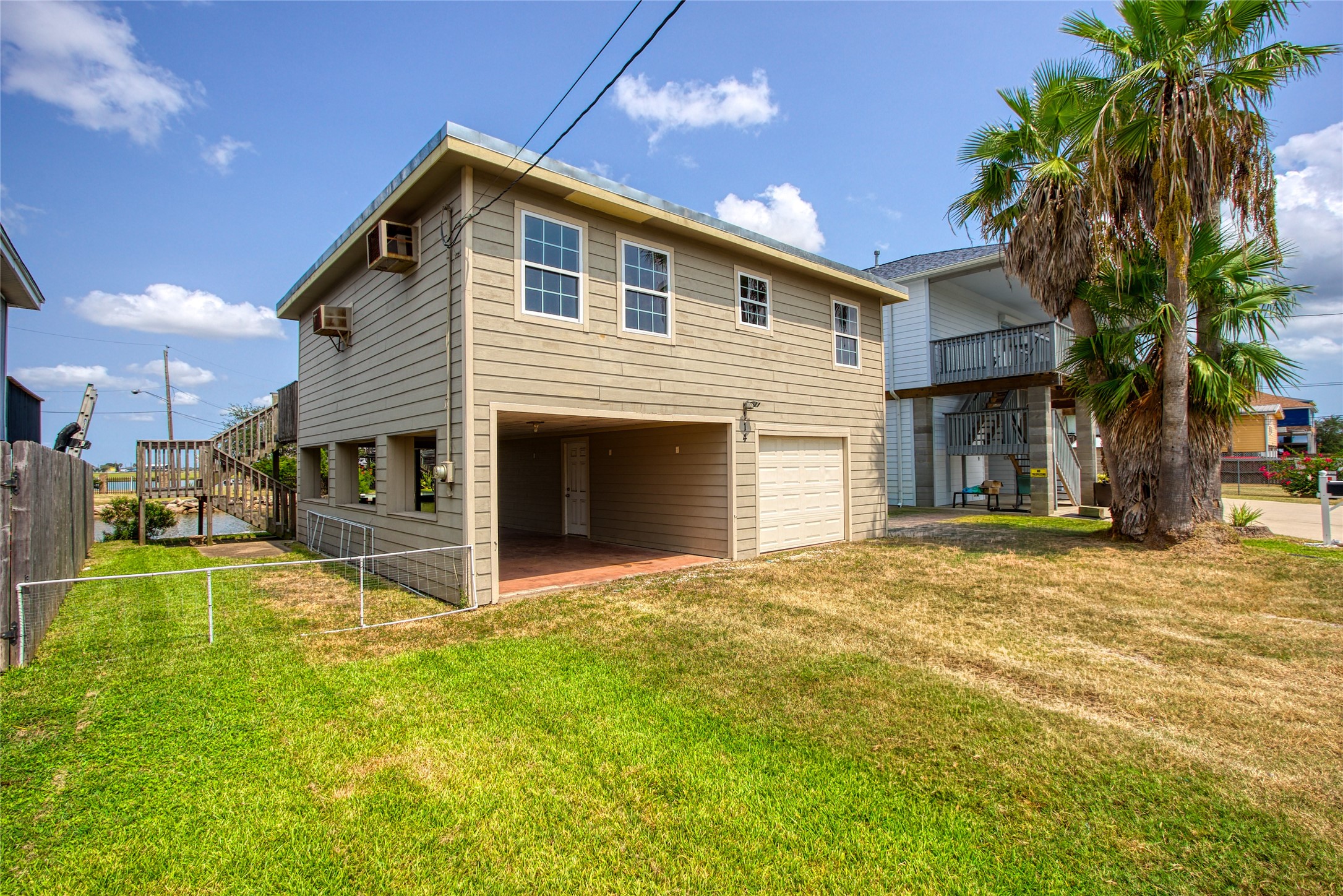 114 Bayou Vista Drive Property Photo 4