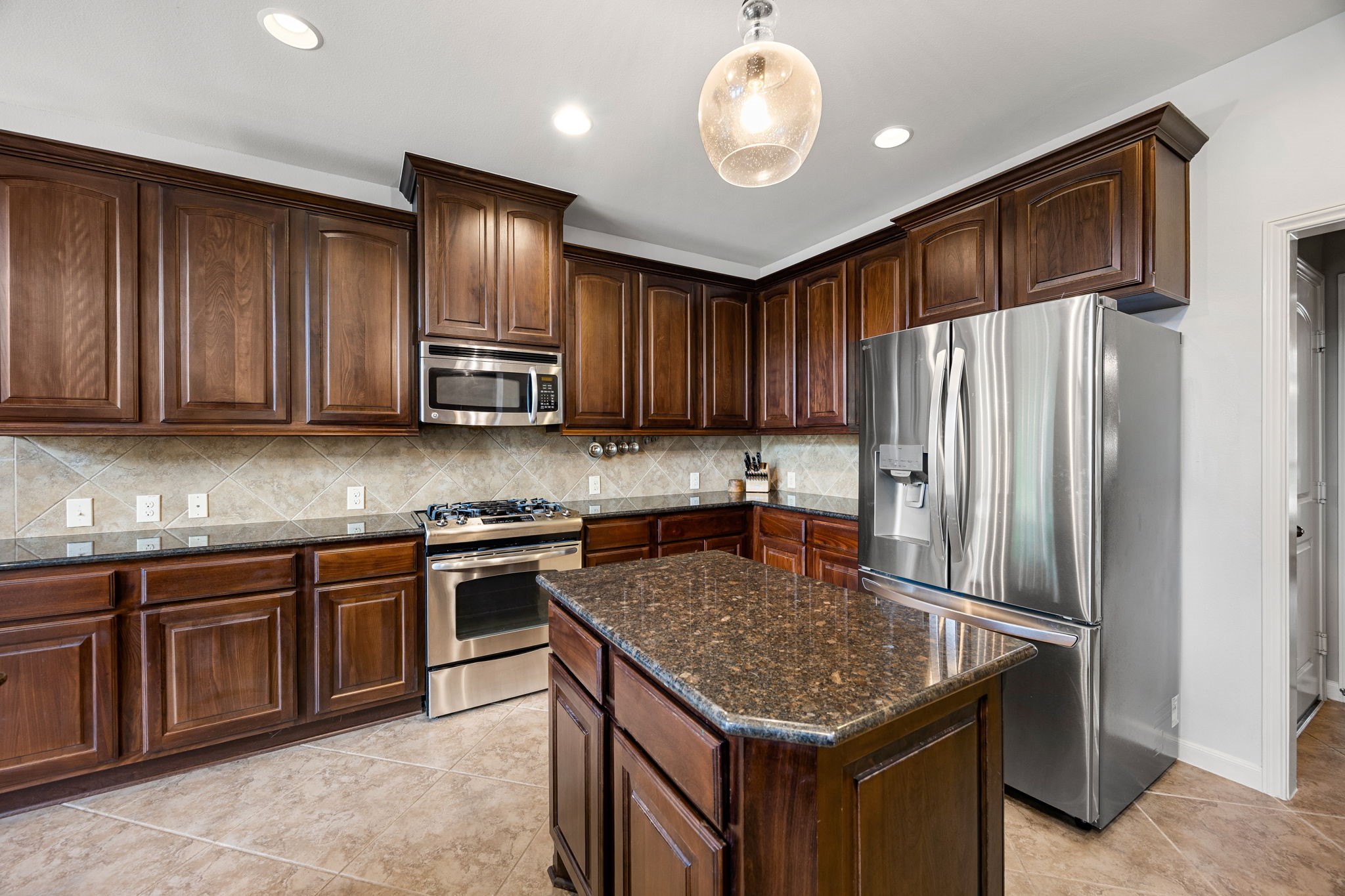 28014 Canyon Wren Drive Property Photo 17