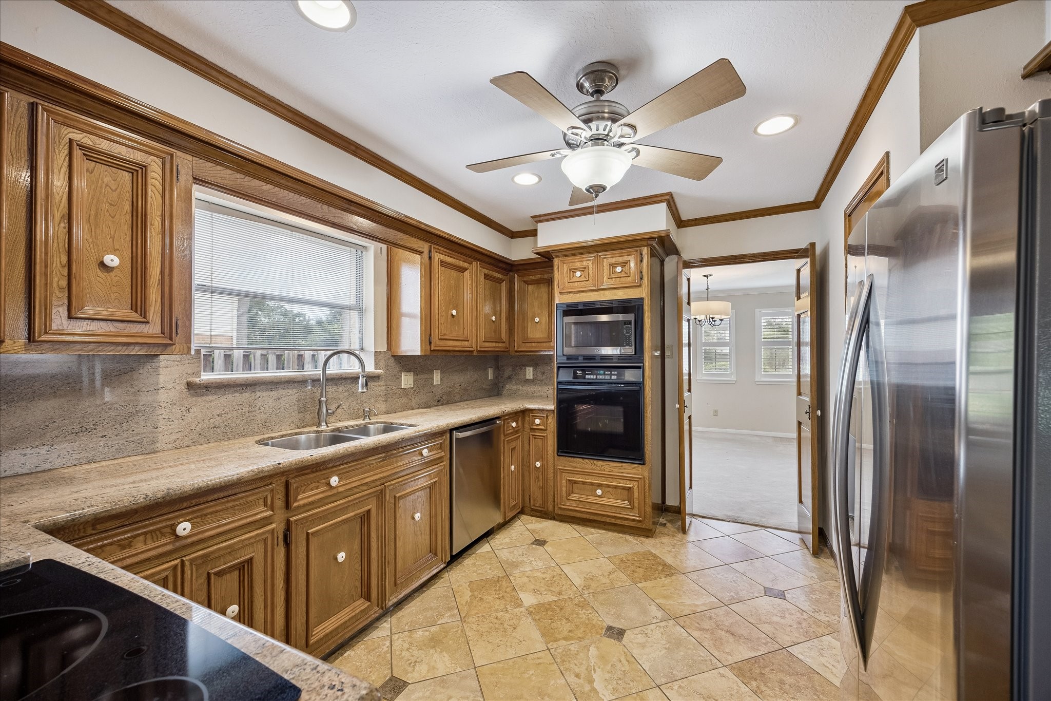 15711 Brook Forest Drive Property Photo 8