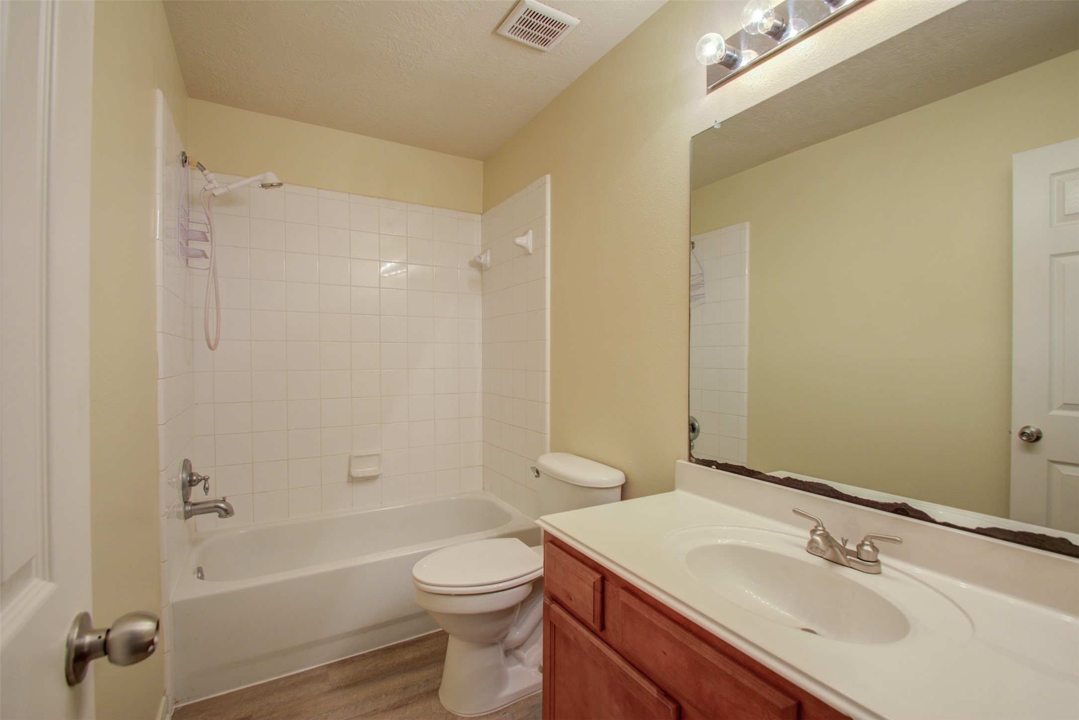 14903 Lanai Drive Property Photo 6
