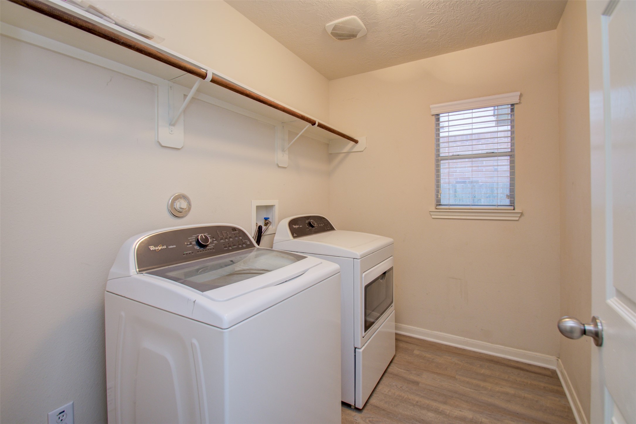 14903 Lanai Drive Property Photo 9