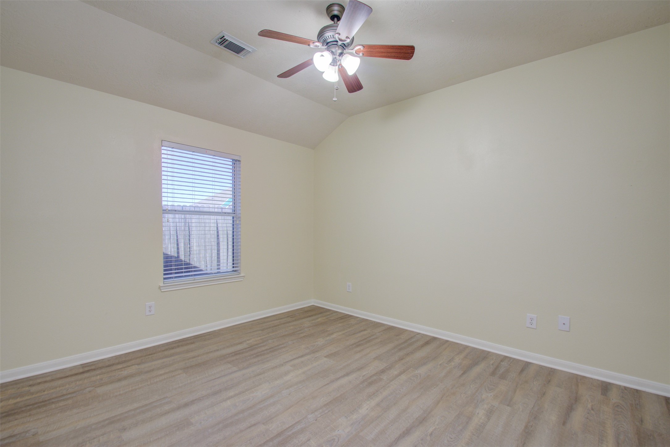 14903 Lanai Drive Property Photo 11