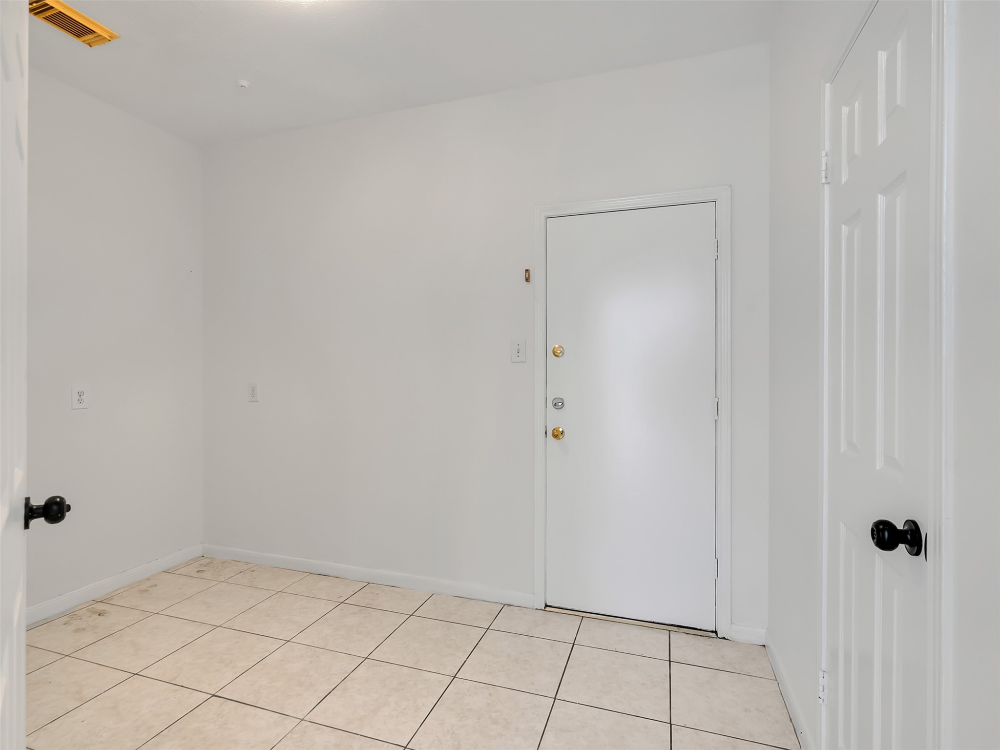 1127 Gloria Court Property Photo 26