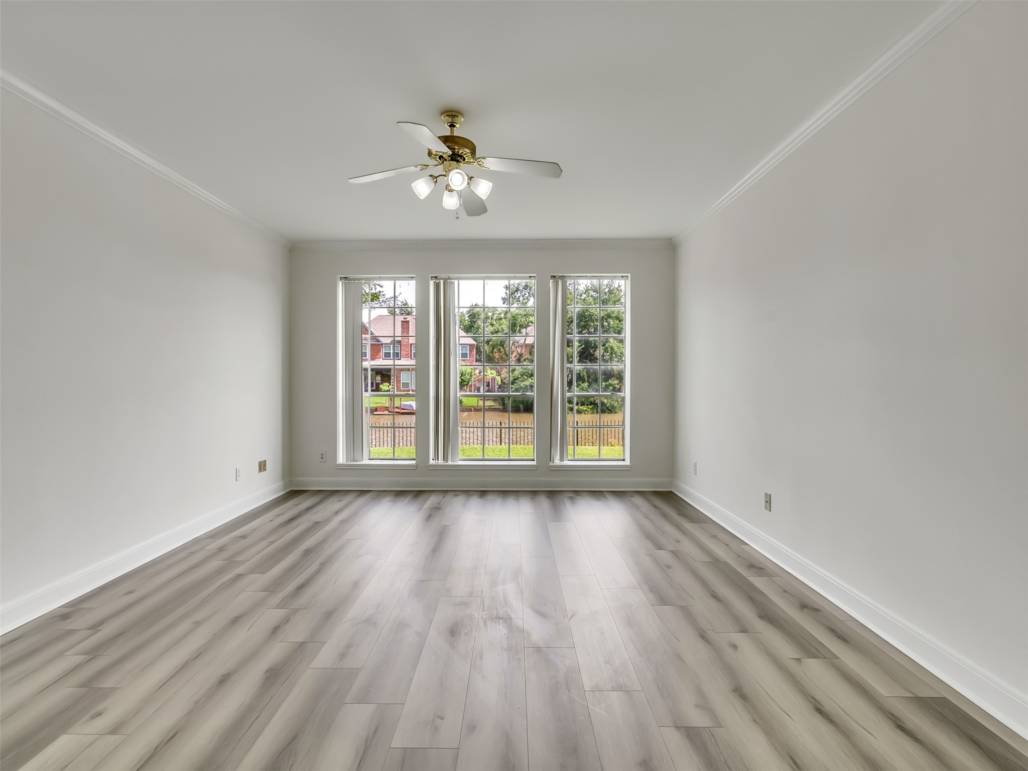 1127 Gloria Court Property Photo 31