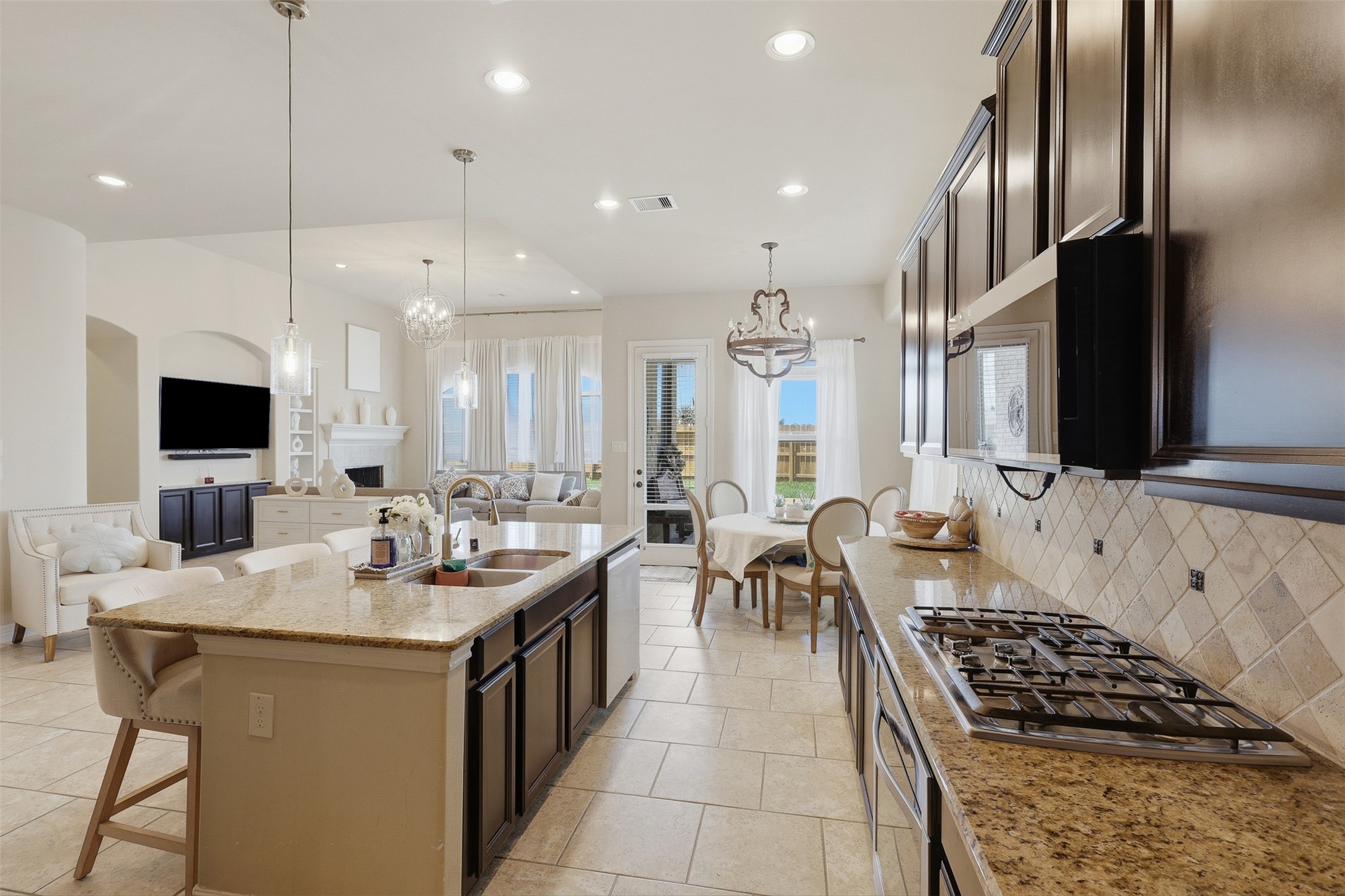 2522 Kinsgate Forest Drive Property Photo 1