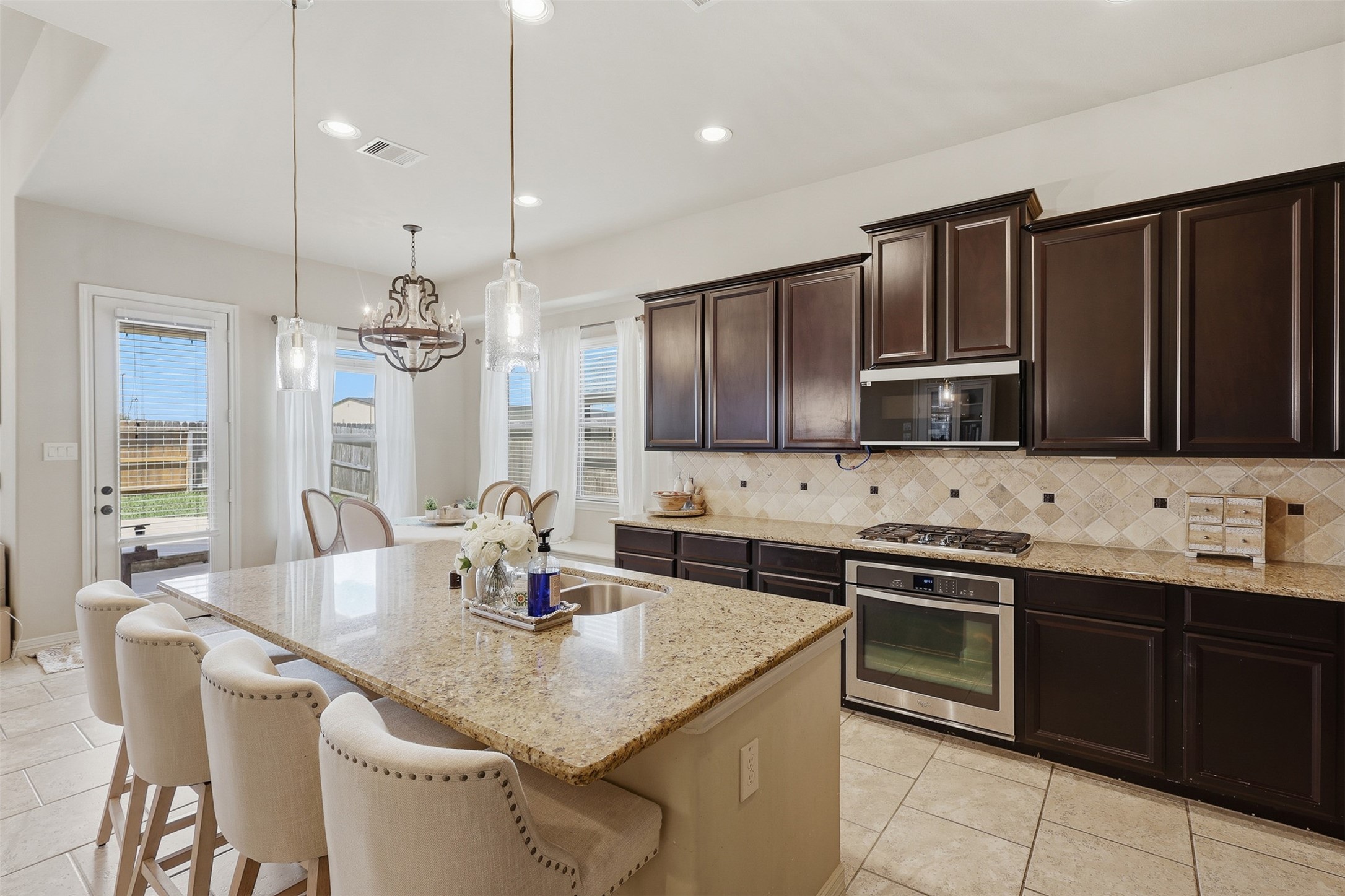 2522 Kinsgate Forest Drive Property Photo 4