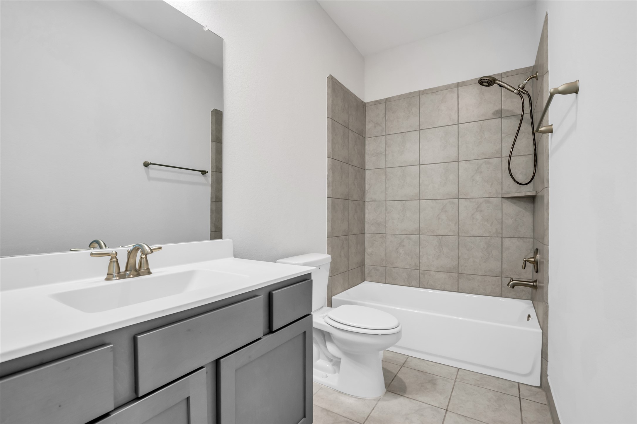 2115 Jitterbug Lane Property Photo 24