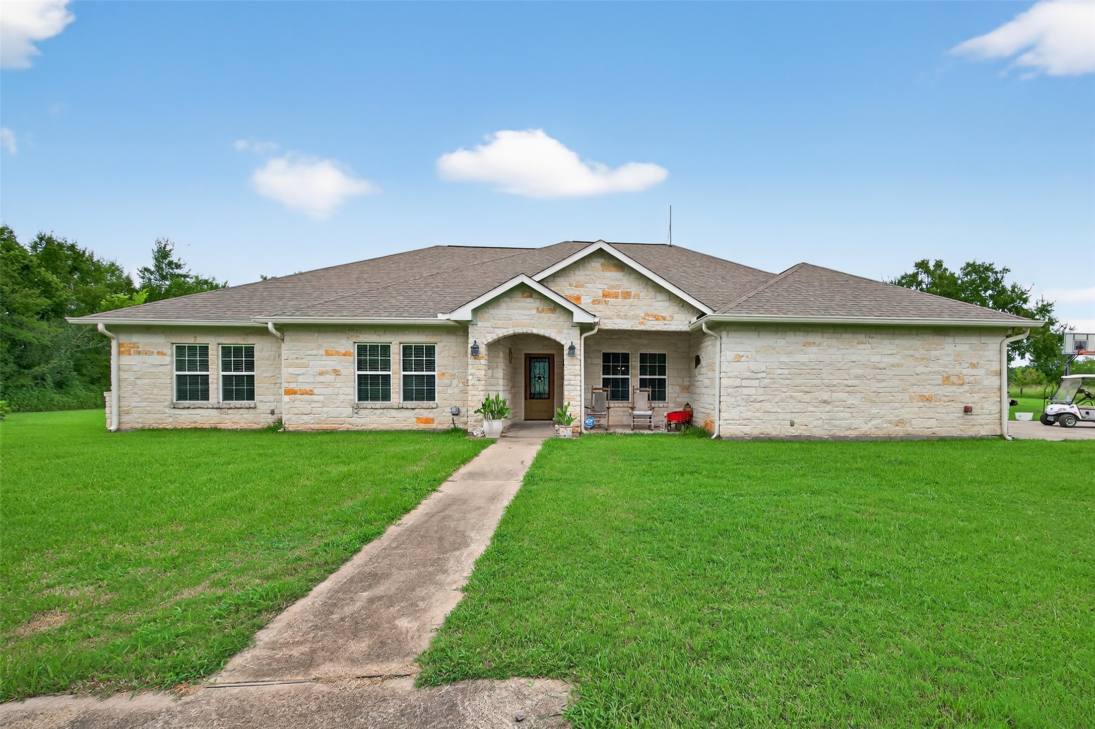 1213 Dyann Drive Property Photo 4