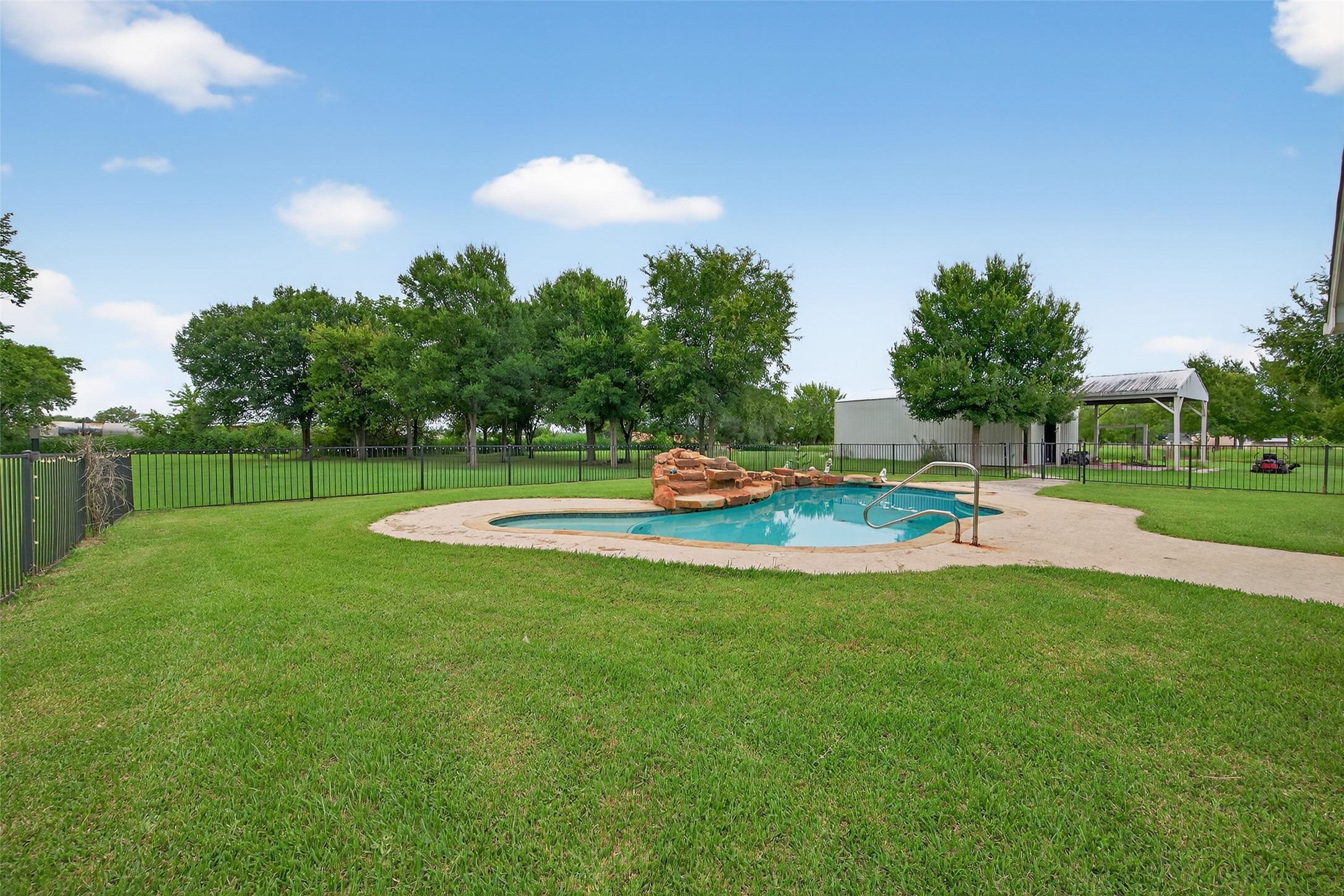 1213 Dyann Drive Property Photo 41