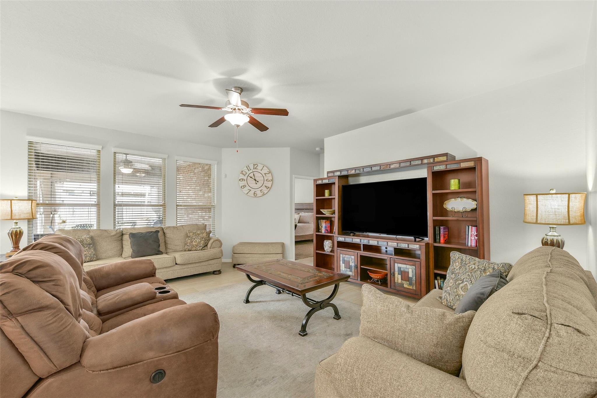 18015 Svensson Slade Lane, Houston Tx 77044 Property Photo 10