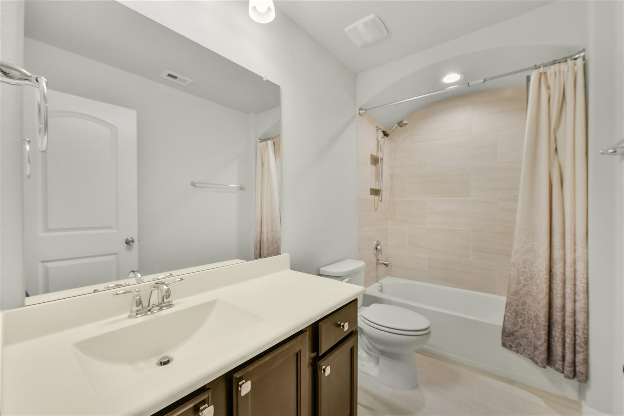 18015 Svensson Slade Lane, Houston Tx 77044 Property Photo 27