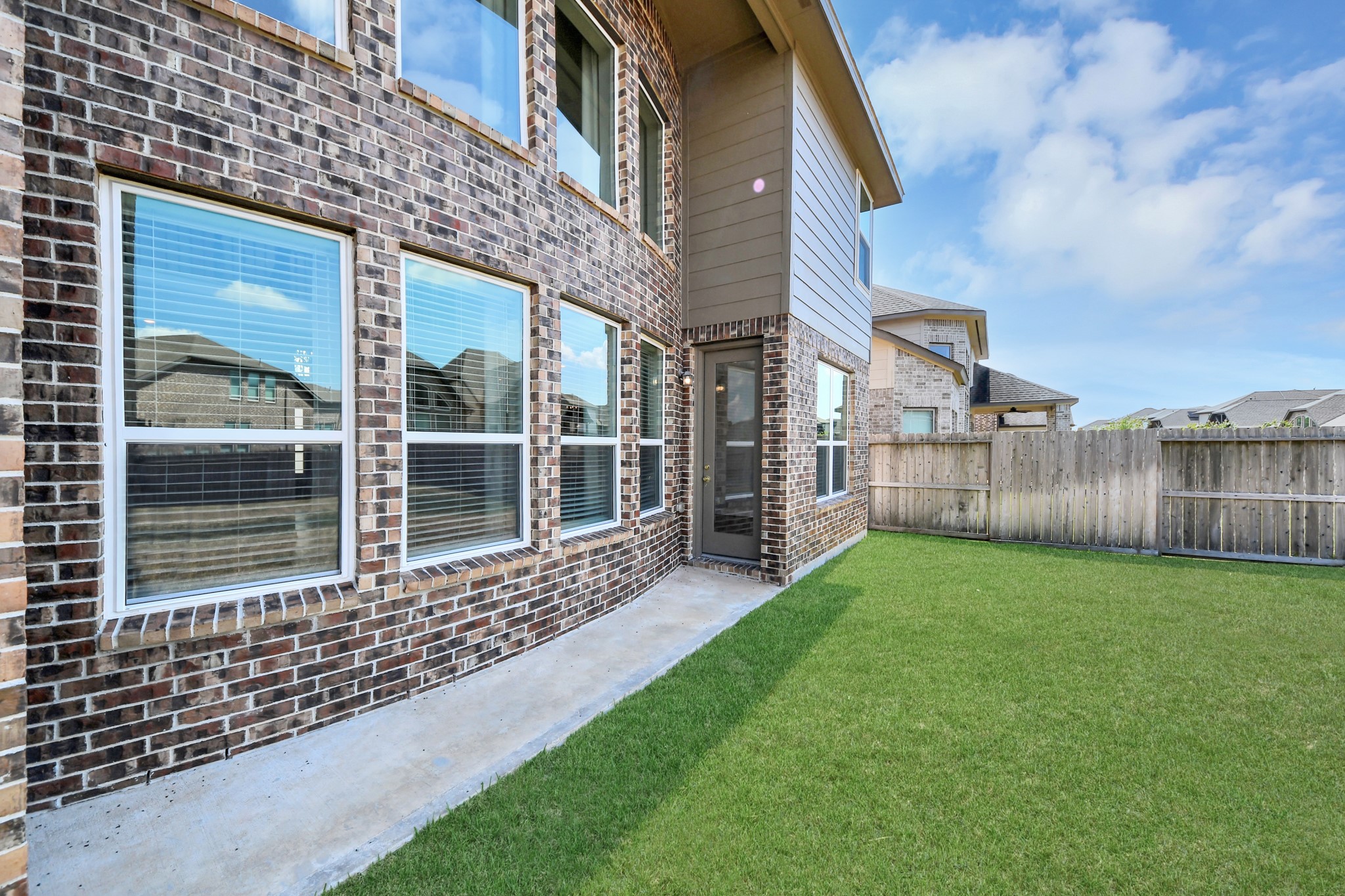 8727 Silver Crest Lane Property Photo 41