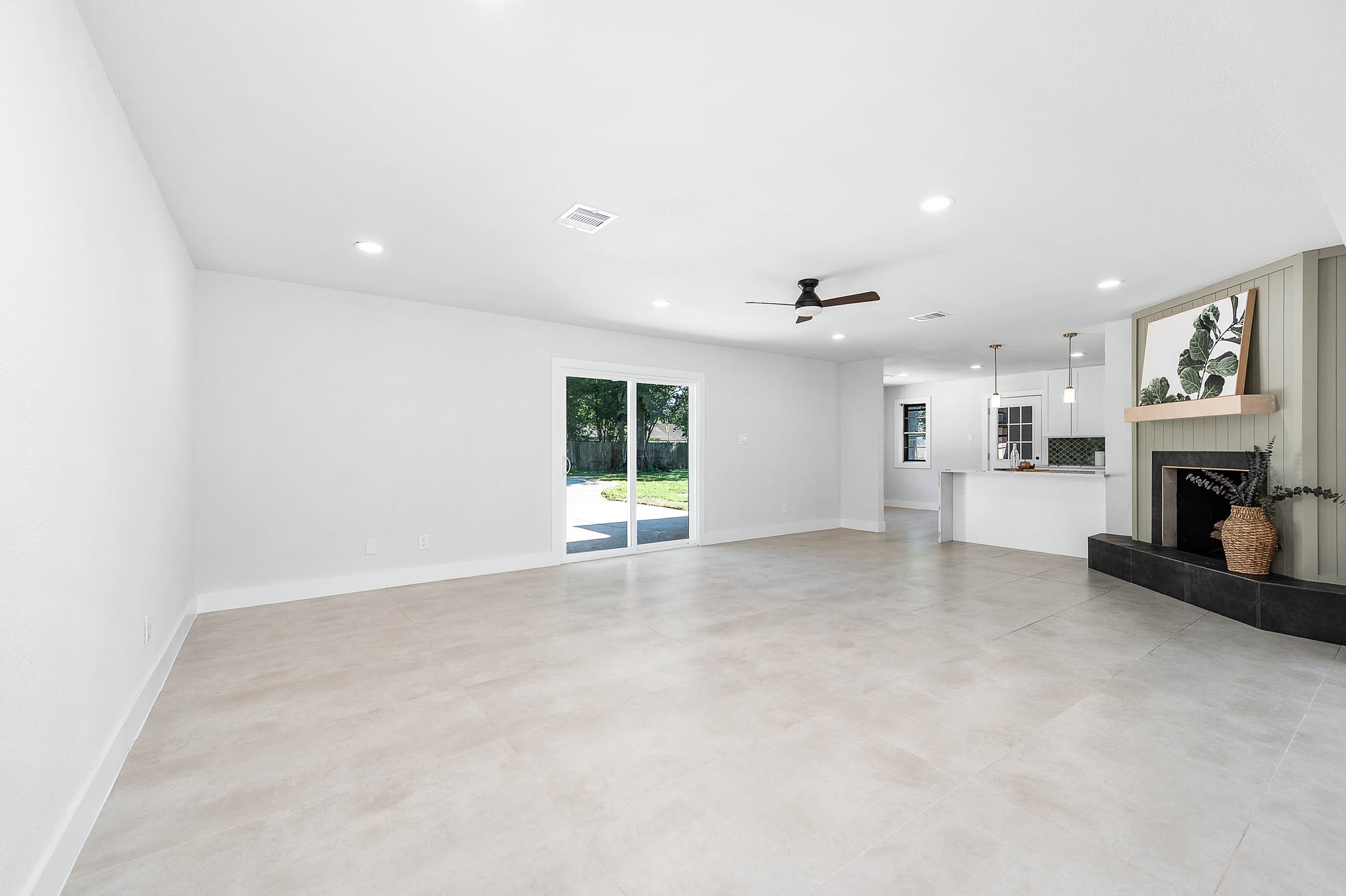 109 E Sherwood Drive Property Photo 13
