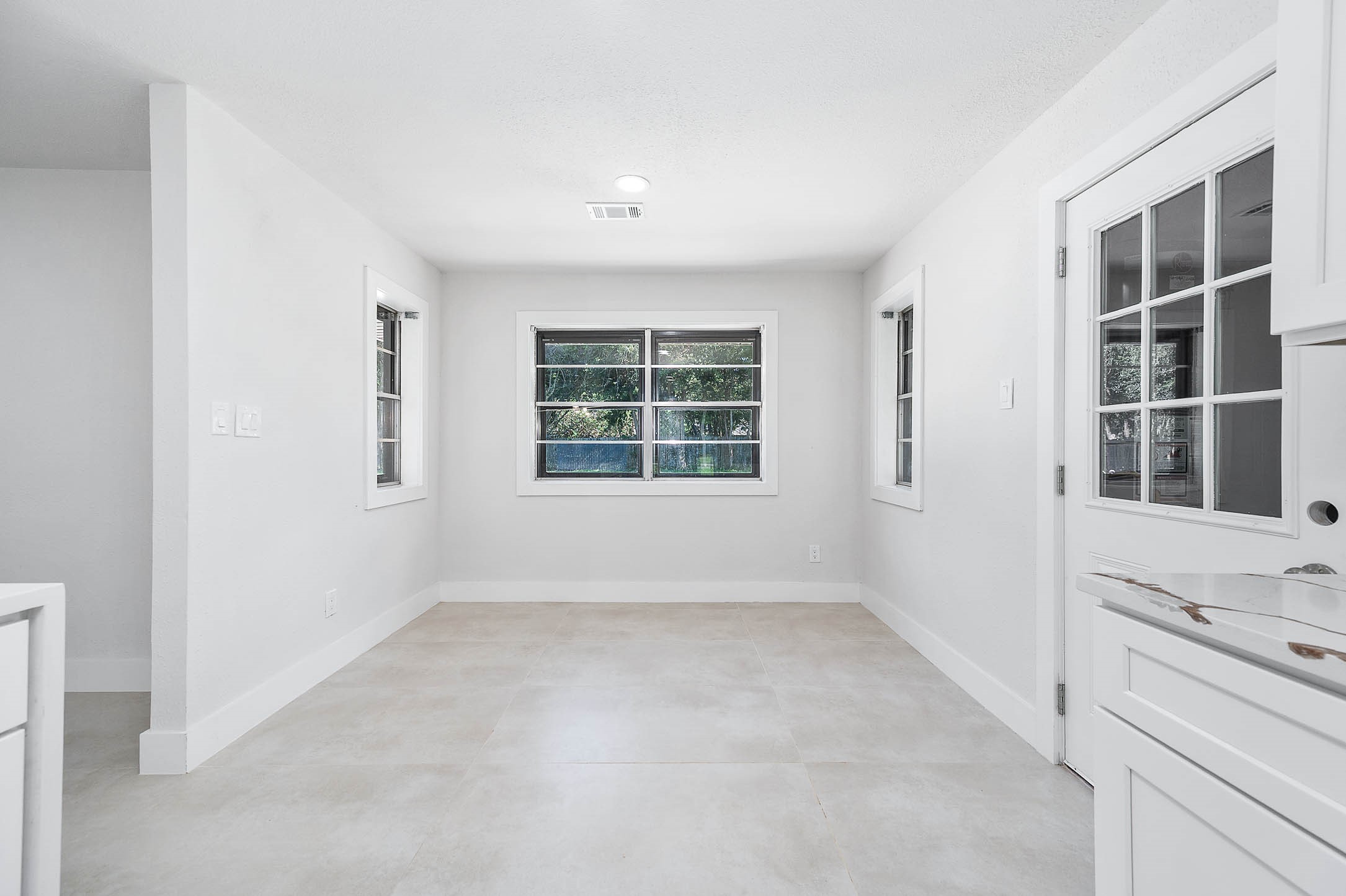 109 E Sherwood Drive Property Photo 19