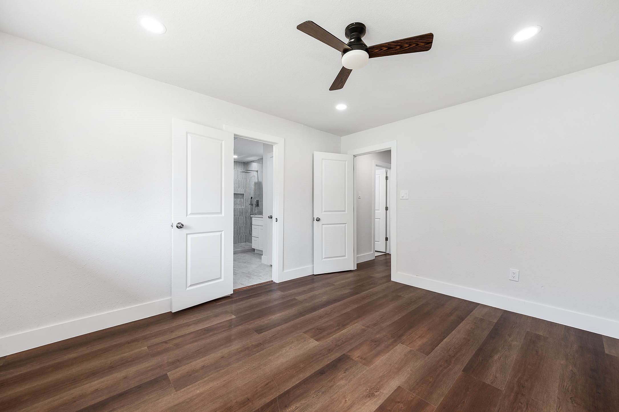 109 E Sherwood Drive Property Photo 22