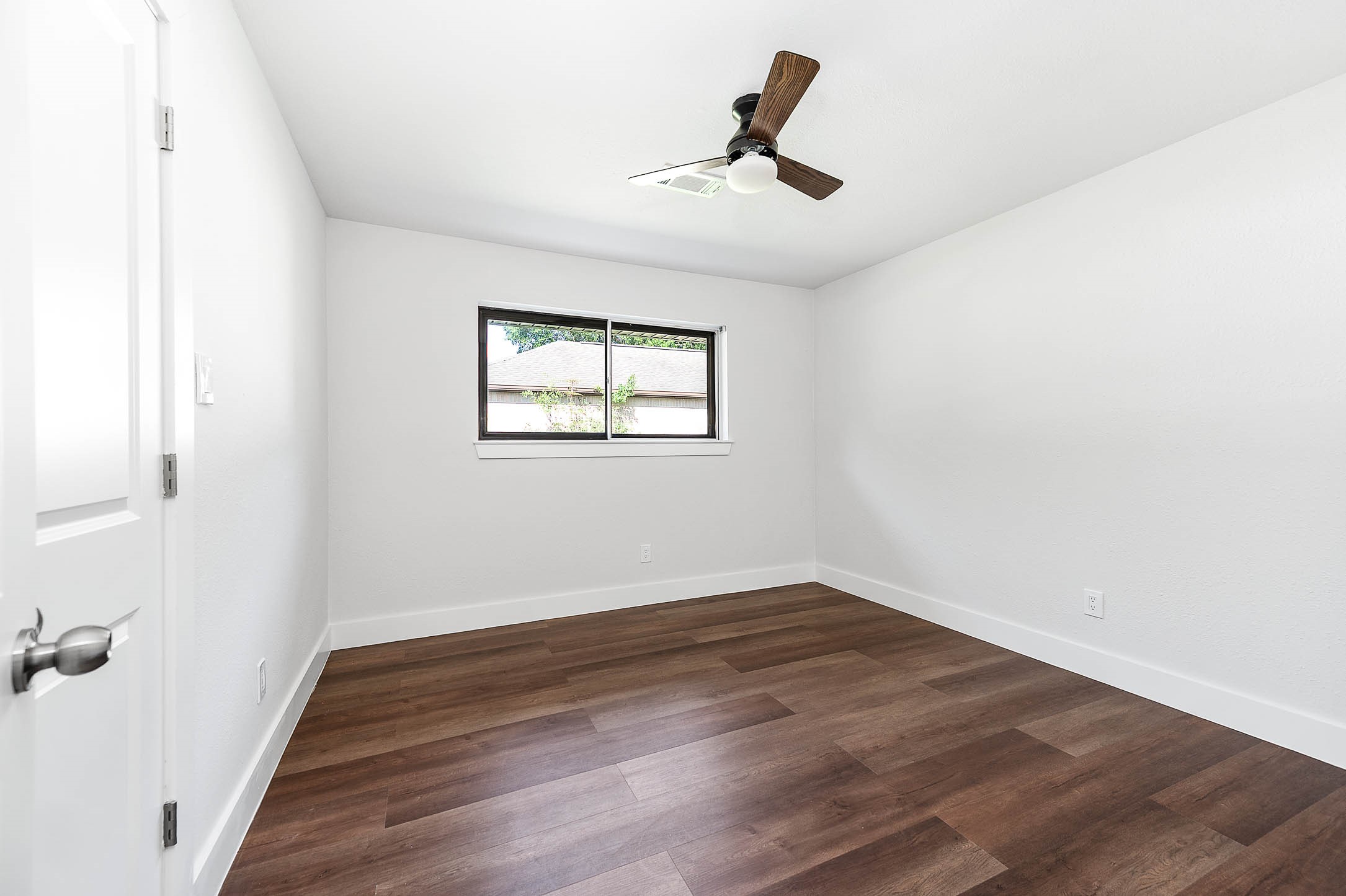 109 E Sherwood Drive Property Photo 28