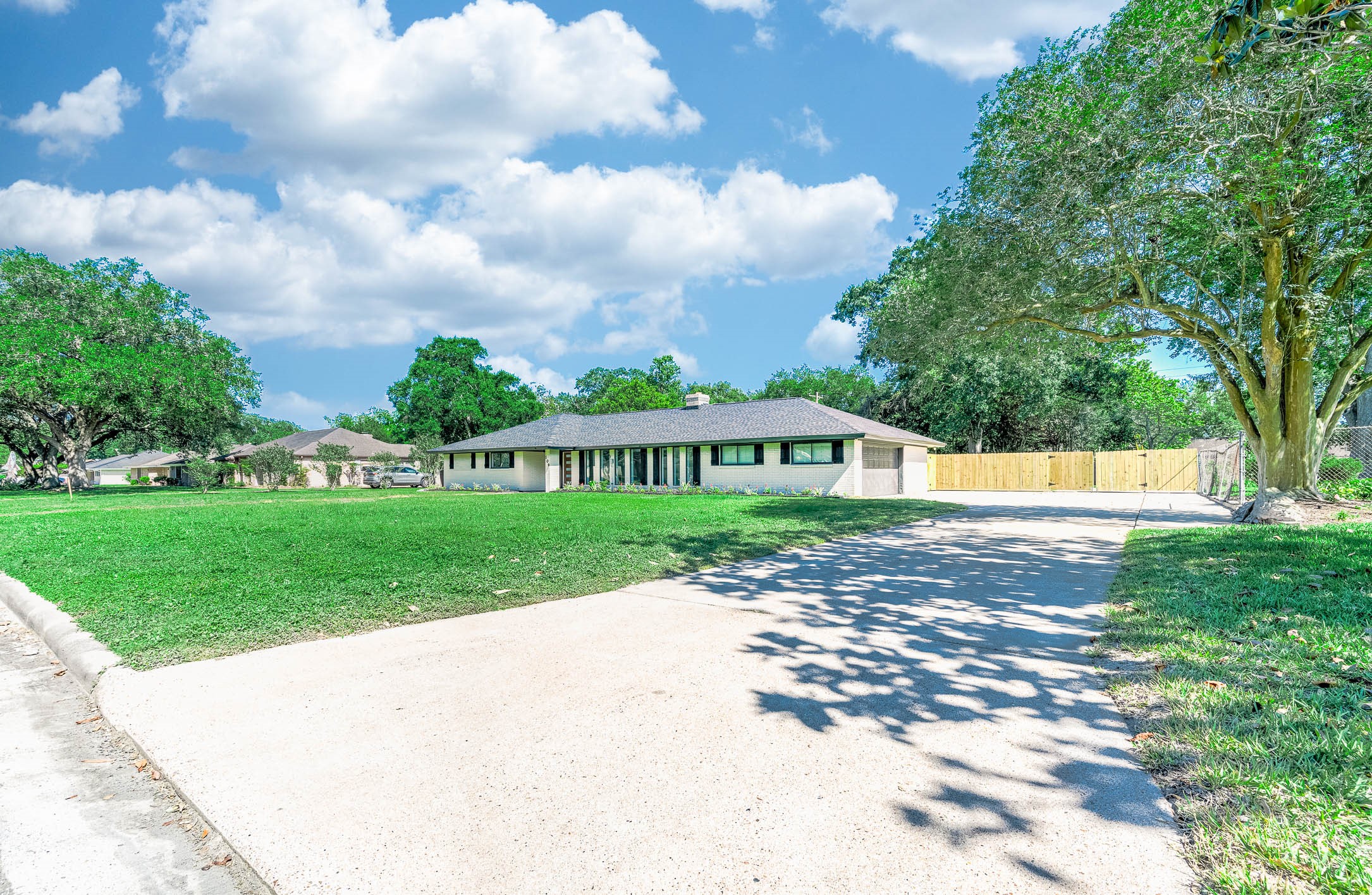 109 E Sherwood Drive Property Photo 45