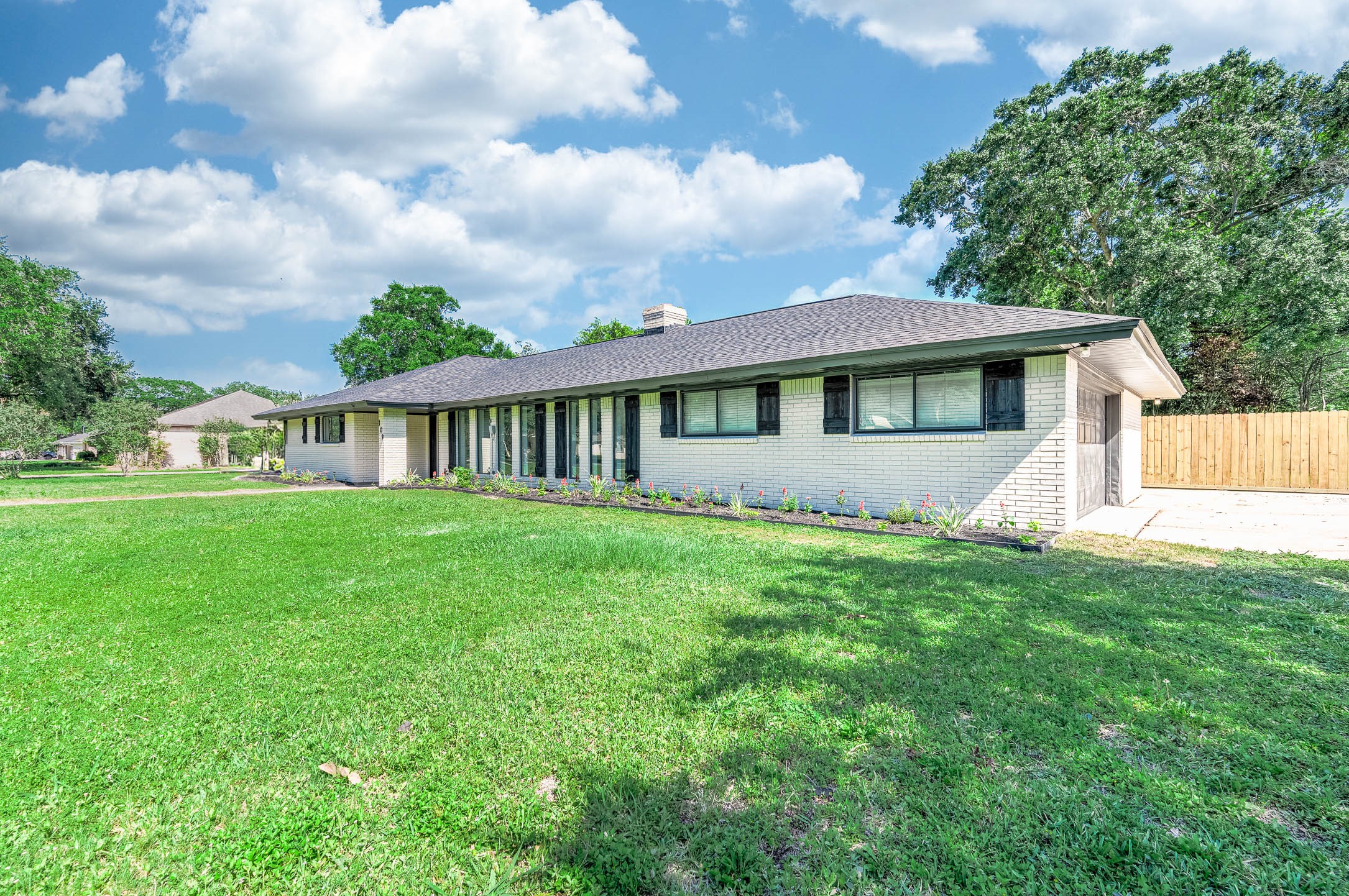 109 E Sherwood Drive Property Photo 47