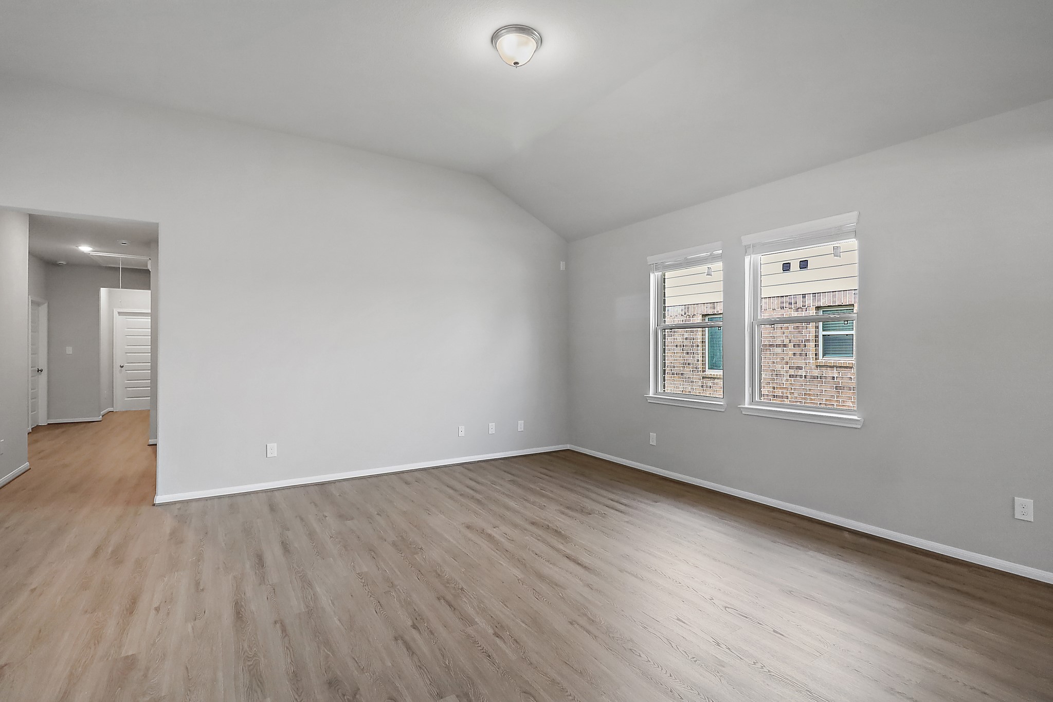 8431 Moonlight Bay Circle Property Photo 6