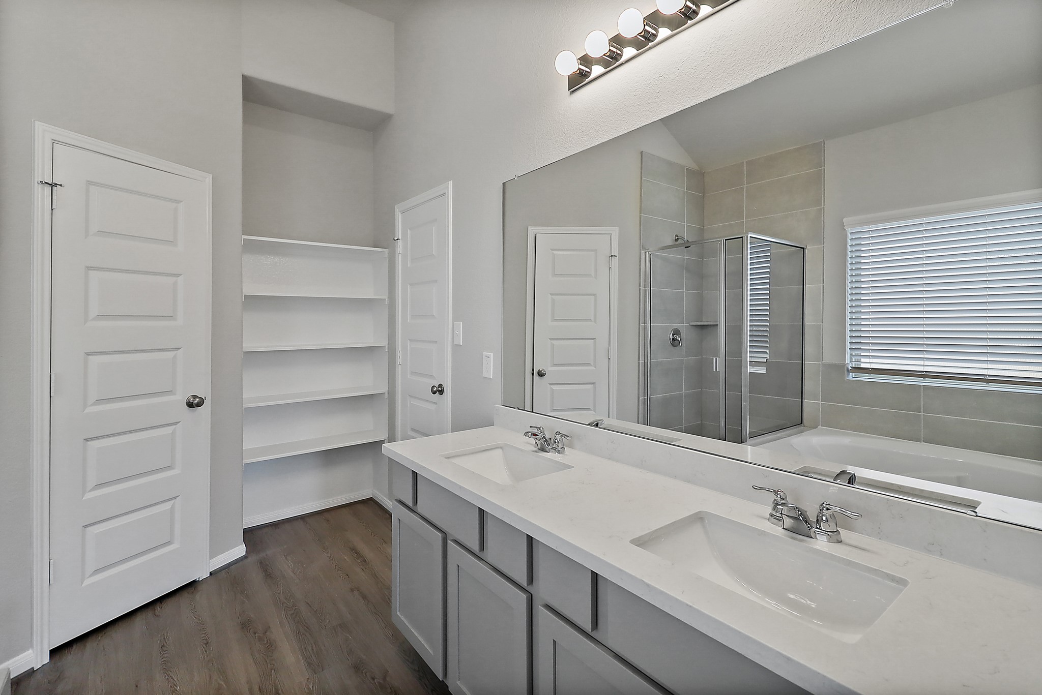 8431 Moonlight Bay Circle Property Photo 15