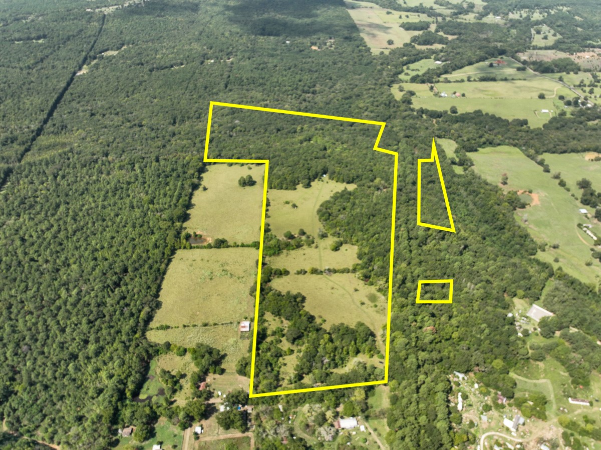 1 County Road 3330 Property Photo