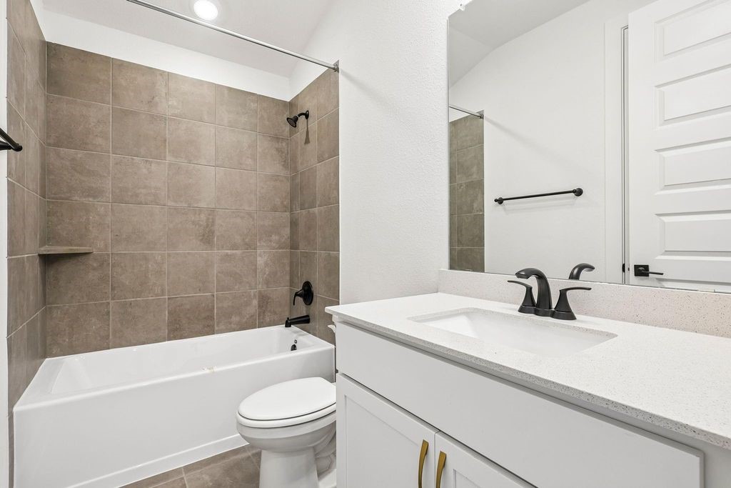 2814 Clapbread Lane Property Photo 16