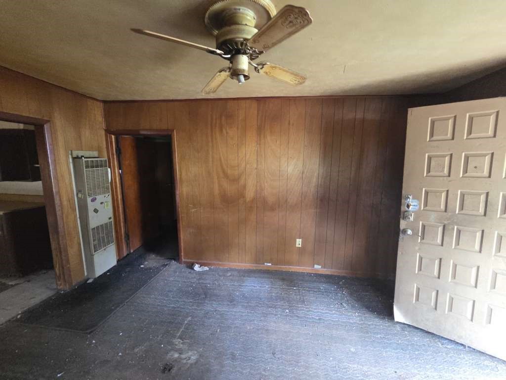 1007 S Scullin Avenue Property Photo 3