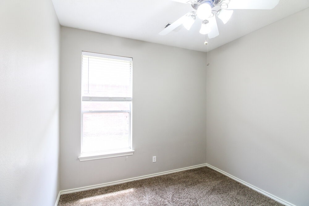 11003 Oasis View Lane Property Photo 12